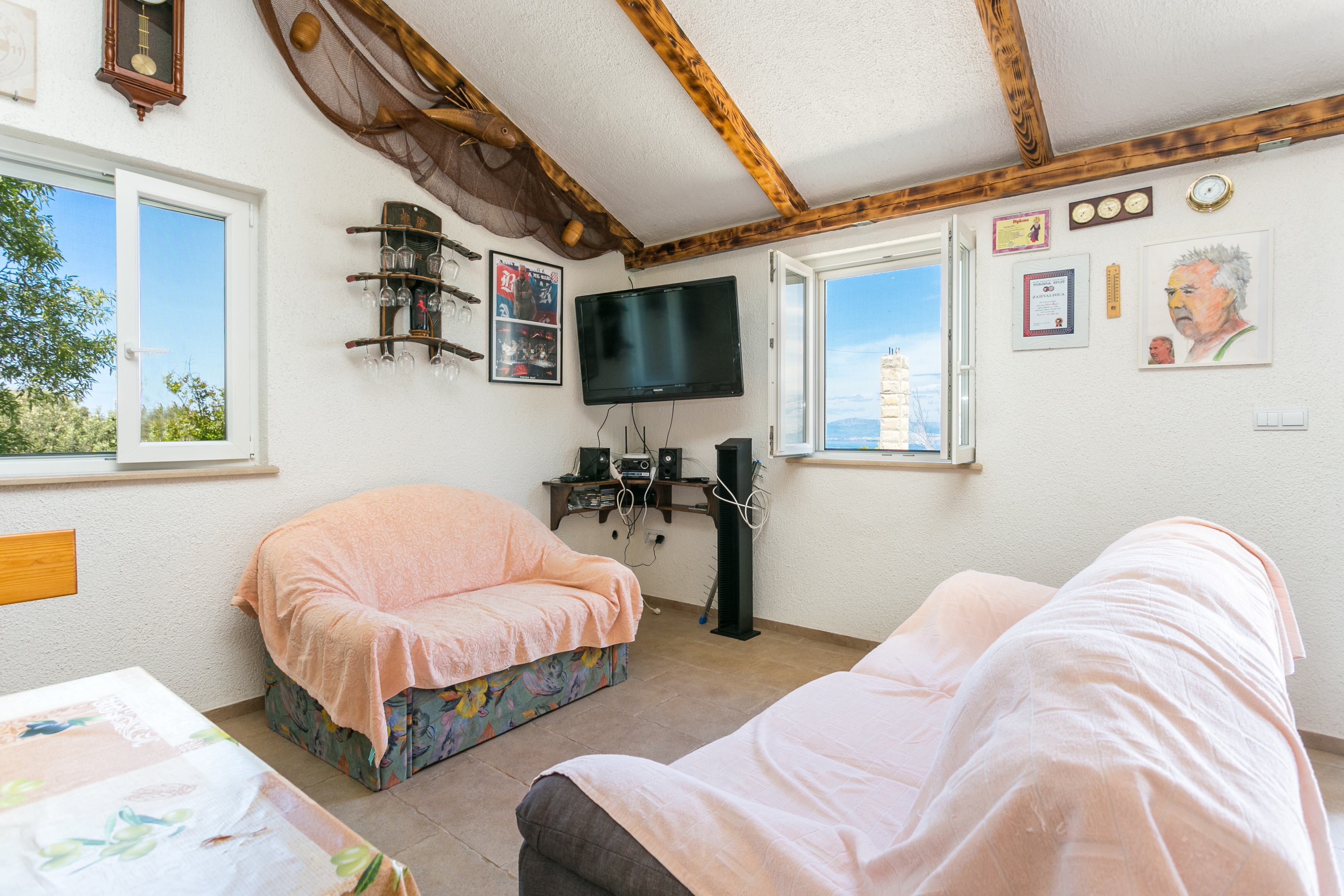 One bedroom house with terrace and sea view Supetar, Brač (K-17330) One bedroom house with terrace and sea view Supetar, Brač (K-17330)