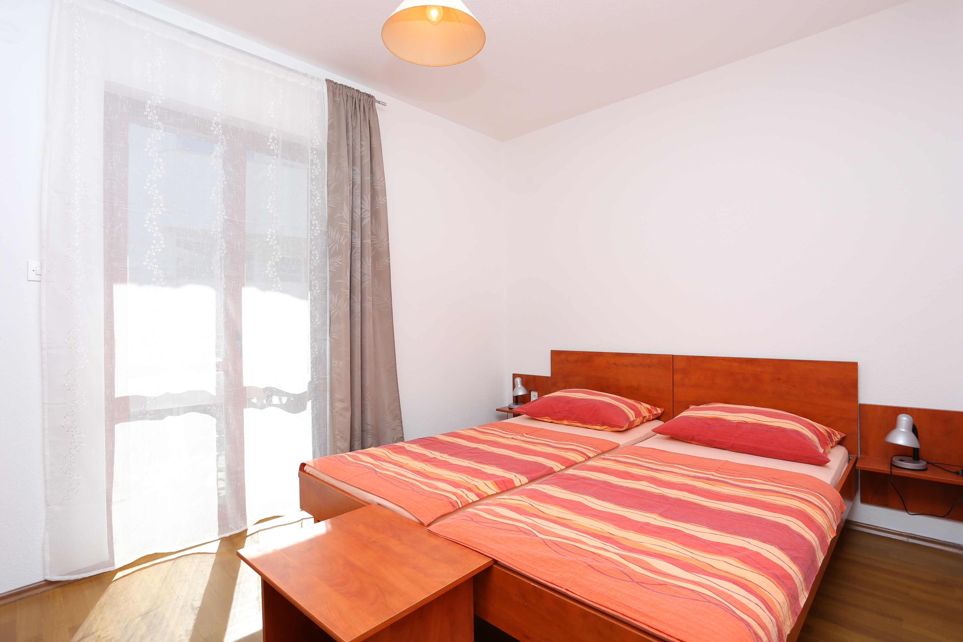 Three bedroom apartment with balcony and sea view Arbanija, Čiovo  A-a