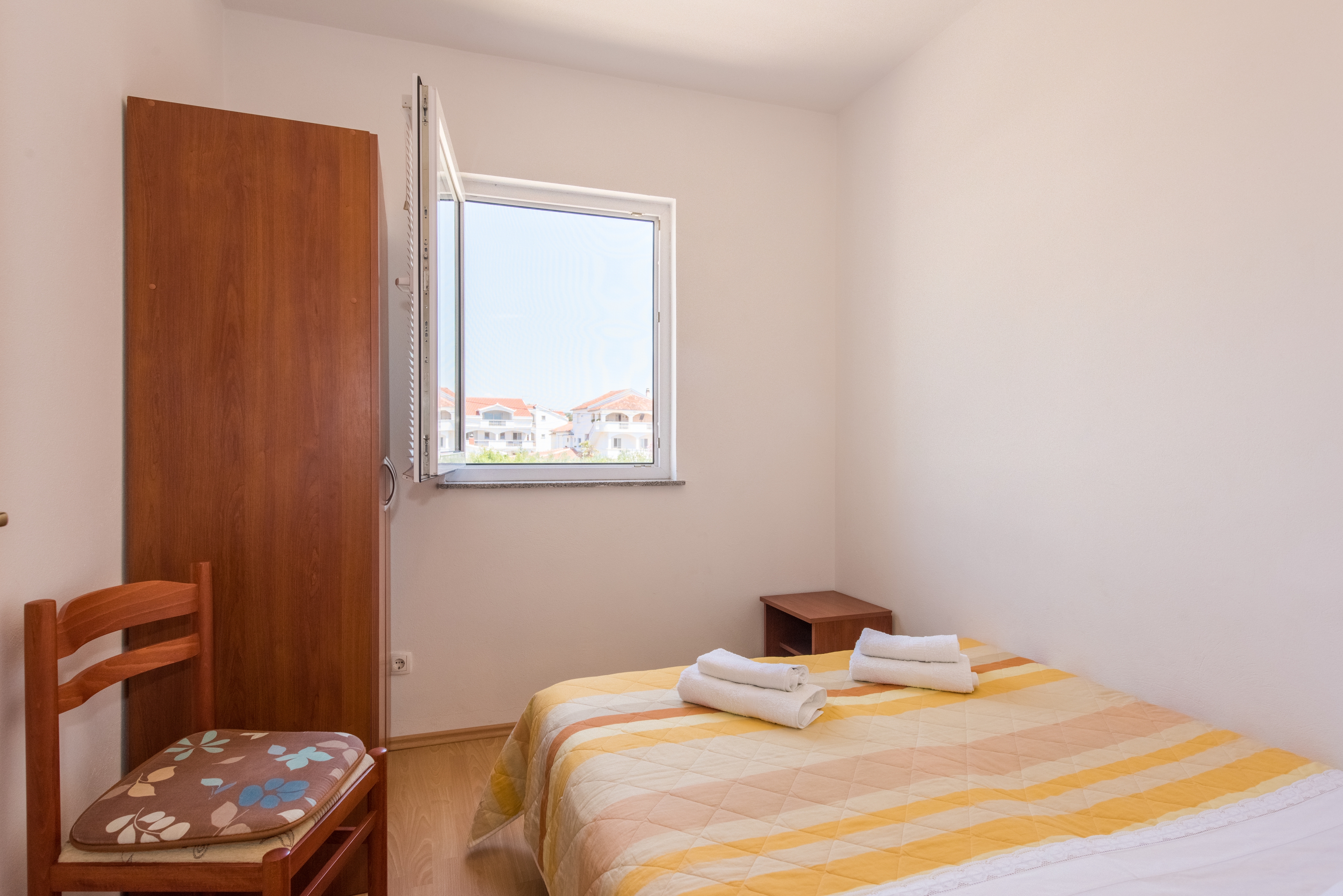 Two bedroom apartment with balcony and sea view Petrčane, Zadar  A-a