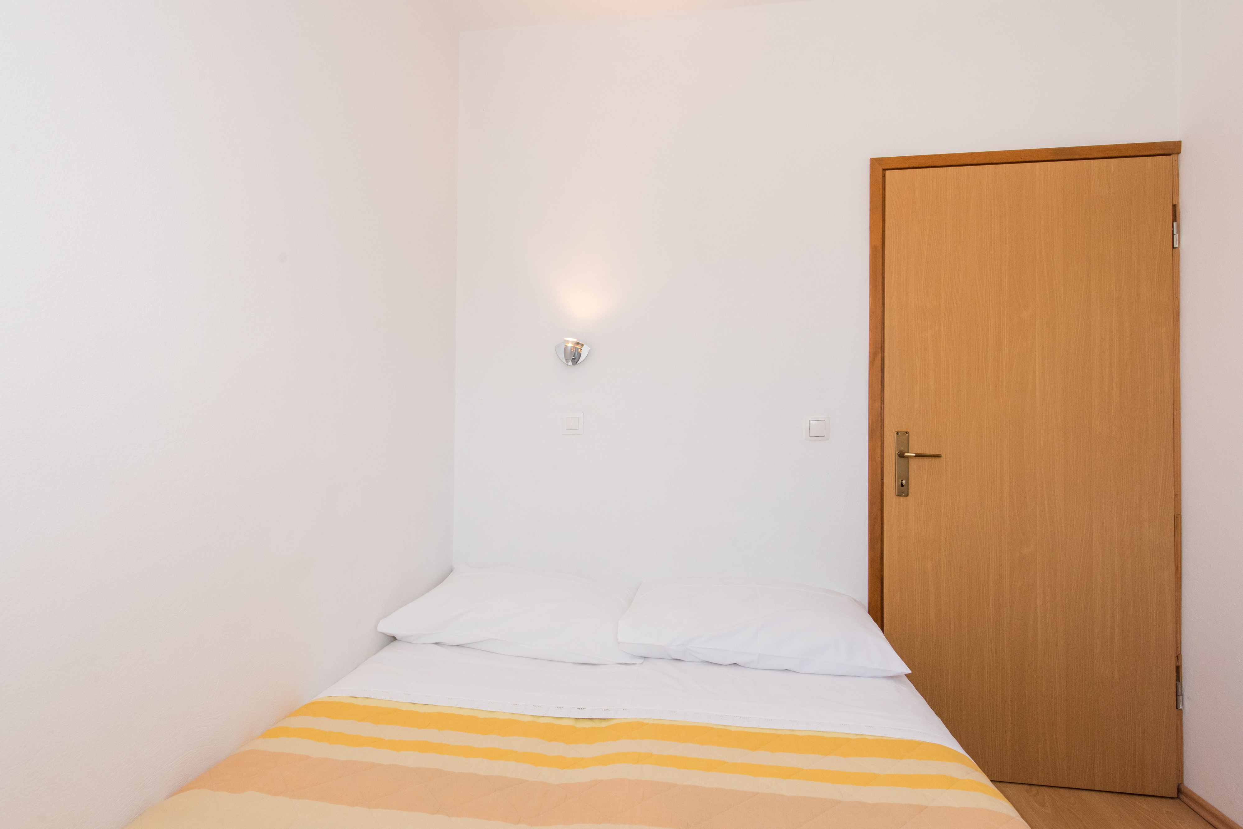 Two bedroom apartment with balcony and sea view Petrčane, Zadar  A-a