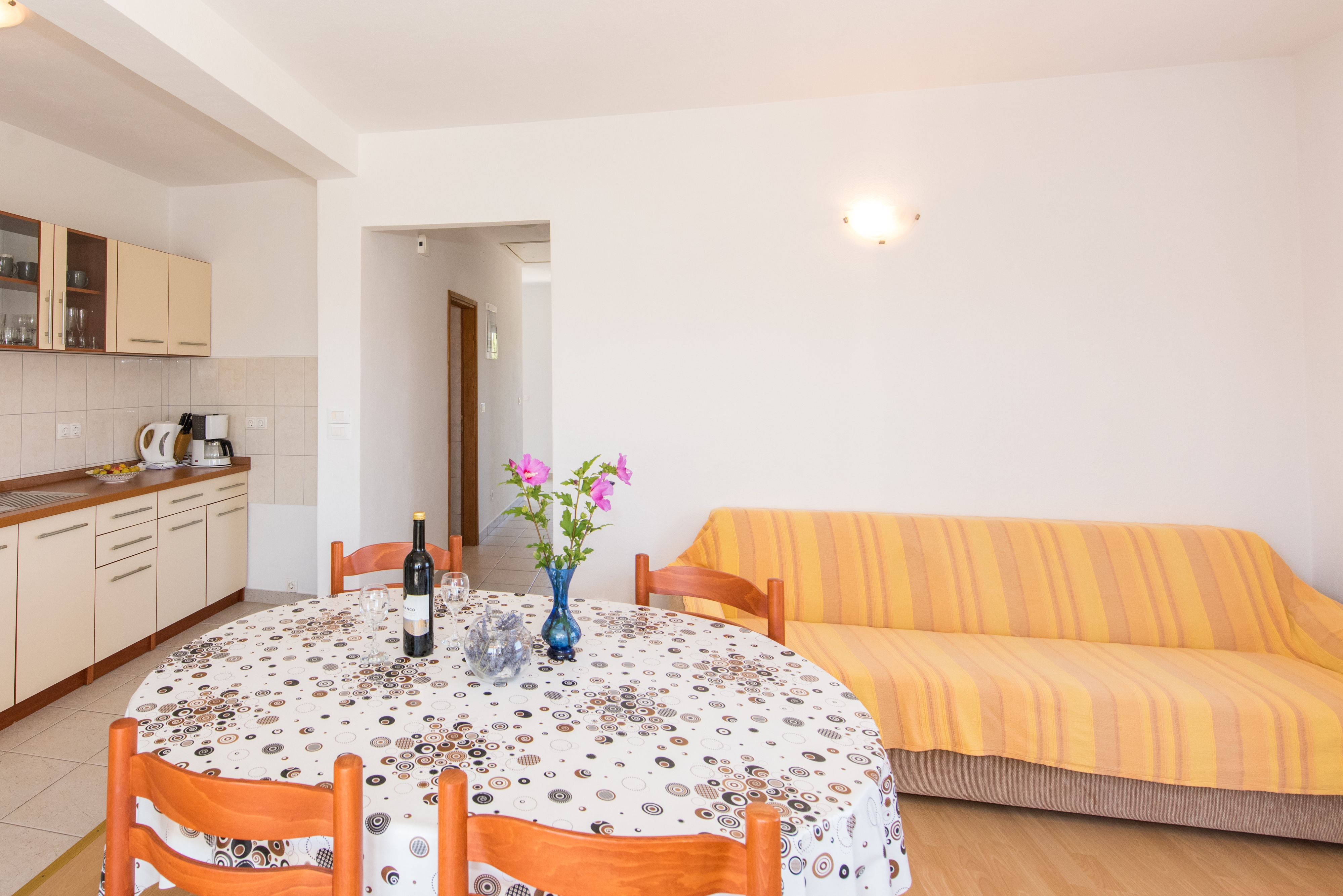 Two bedroom apartment with balcony and sea view Petrčane, Zadar (A-17342-a)