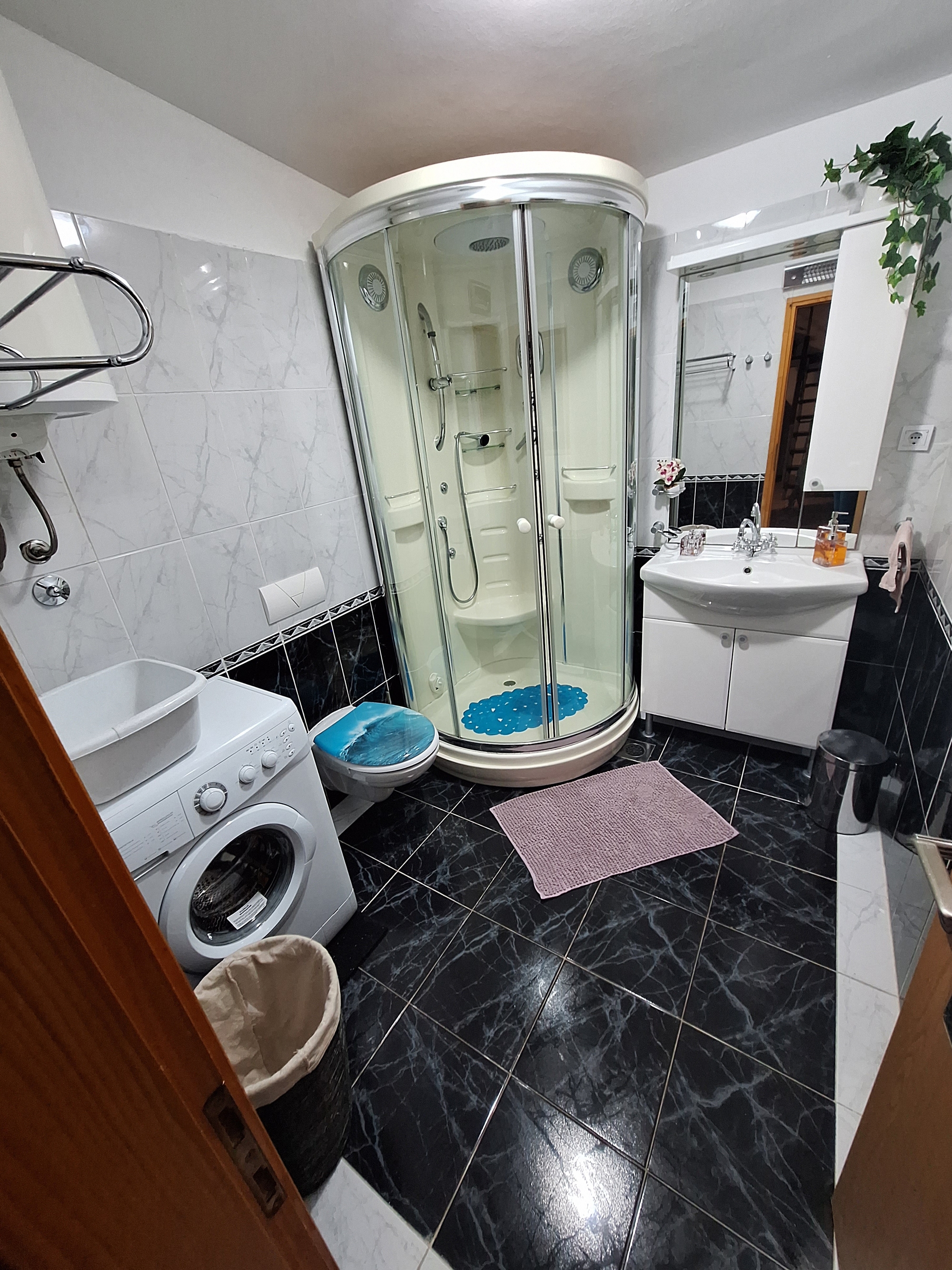 Four bedroom house with terrace Škrip, Brač  K