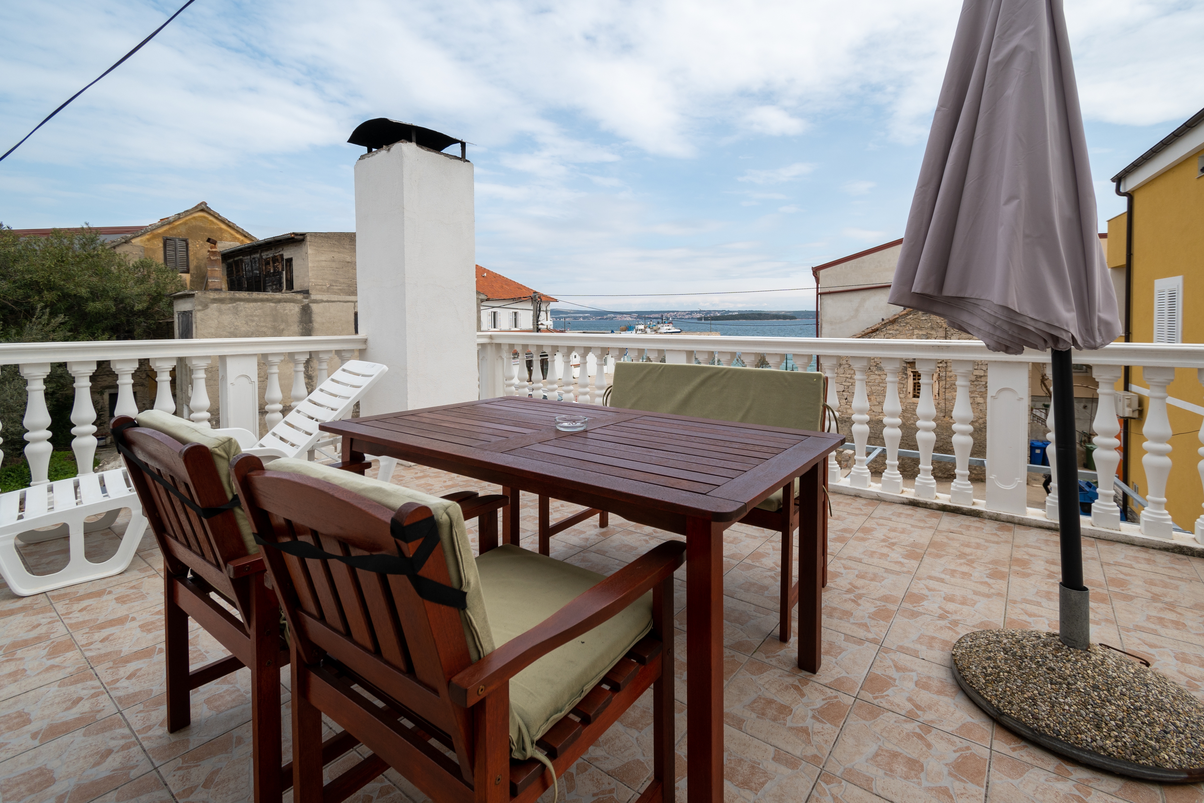 Studio flat with terrace and sea view Tkon, Pašman  AS-a