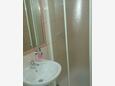 Koupelna 1 Irinovac, Koupelna 1 v ubytování typu apartment, WiFi.