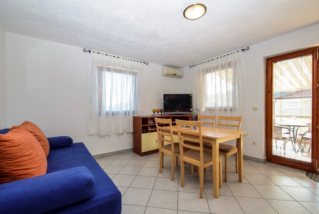 One bedroom apartment with terrace Drage, Biograd (A-17392-a) One bedroom apartment with terrace Drage, Biograd (A-17392-a)