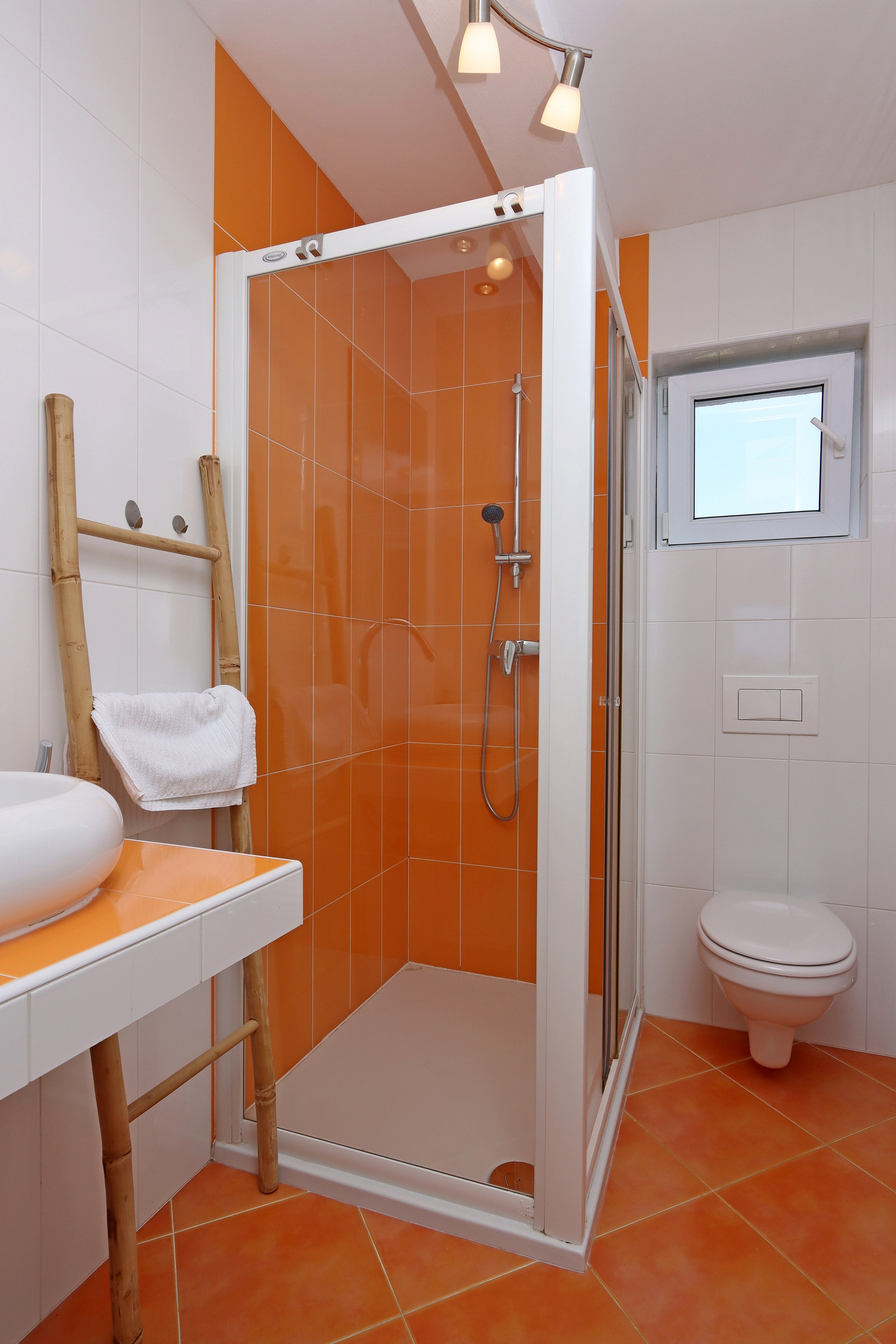Three bedroom apartment with terrace and sea view Kampor, Rab  A-b