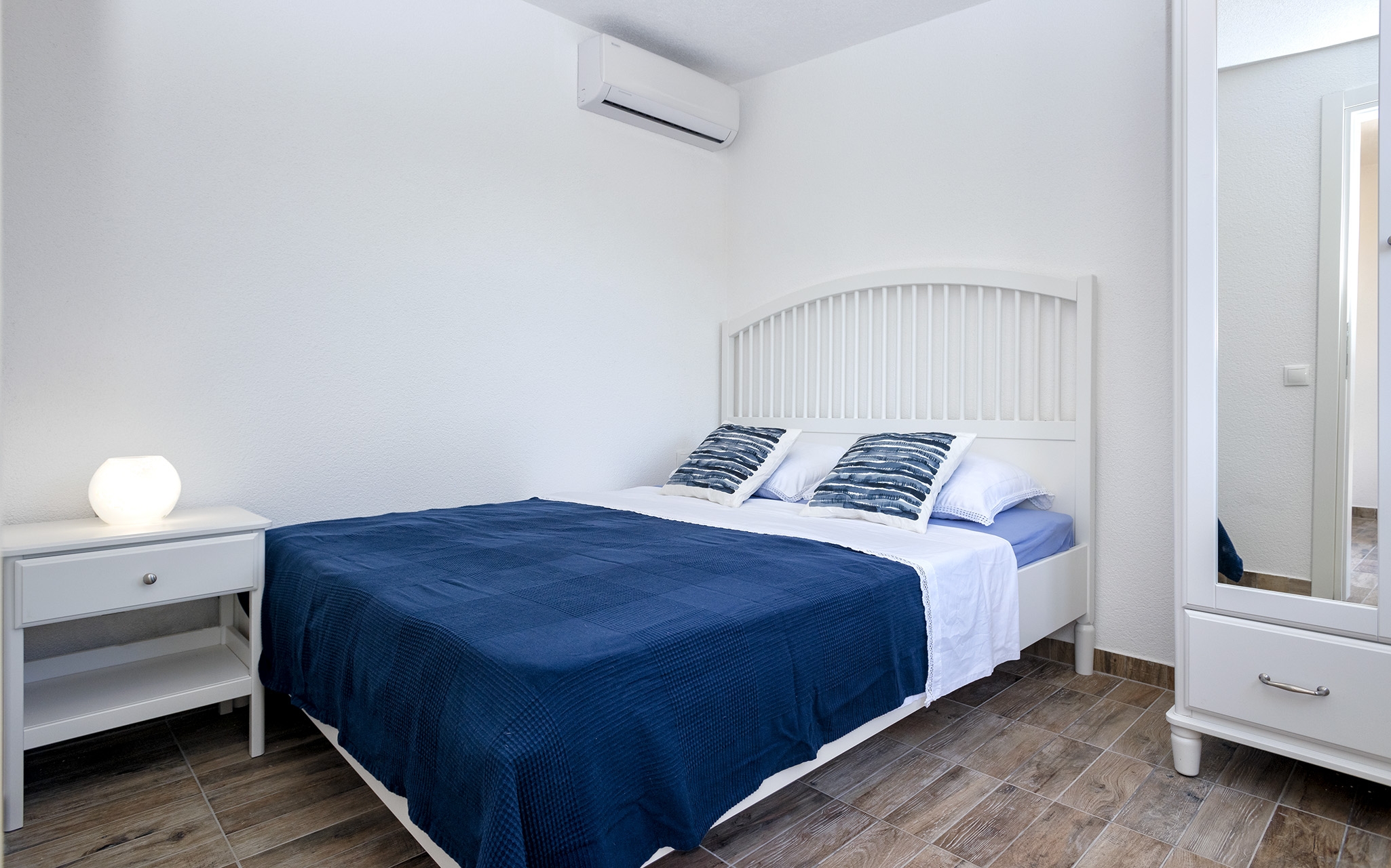 Three bedroom house with terrace Pitve, Hvar  K