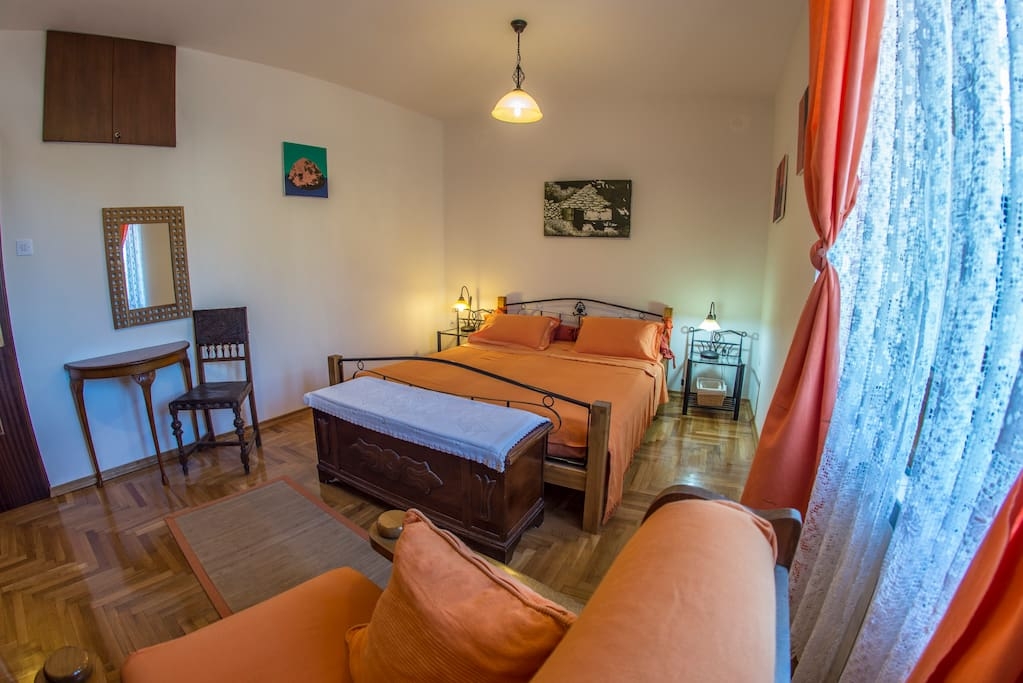 Two bedroom apartment with terrace and sea view Banjole, Pula (A-17398-a)