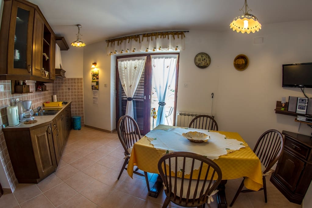 Two bedroom apartment with terrace and sea view Banjole, Pula (A-17398-a) Two bedroom apartment with terrace and sea view Banjole, Pula (A-17398-a)