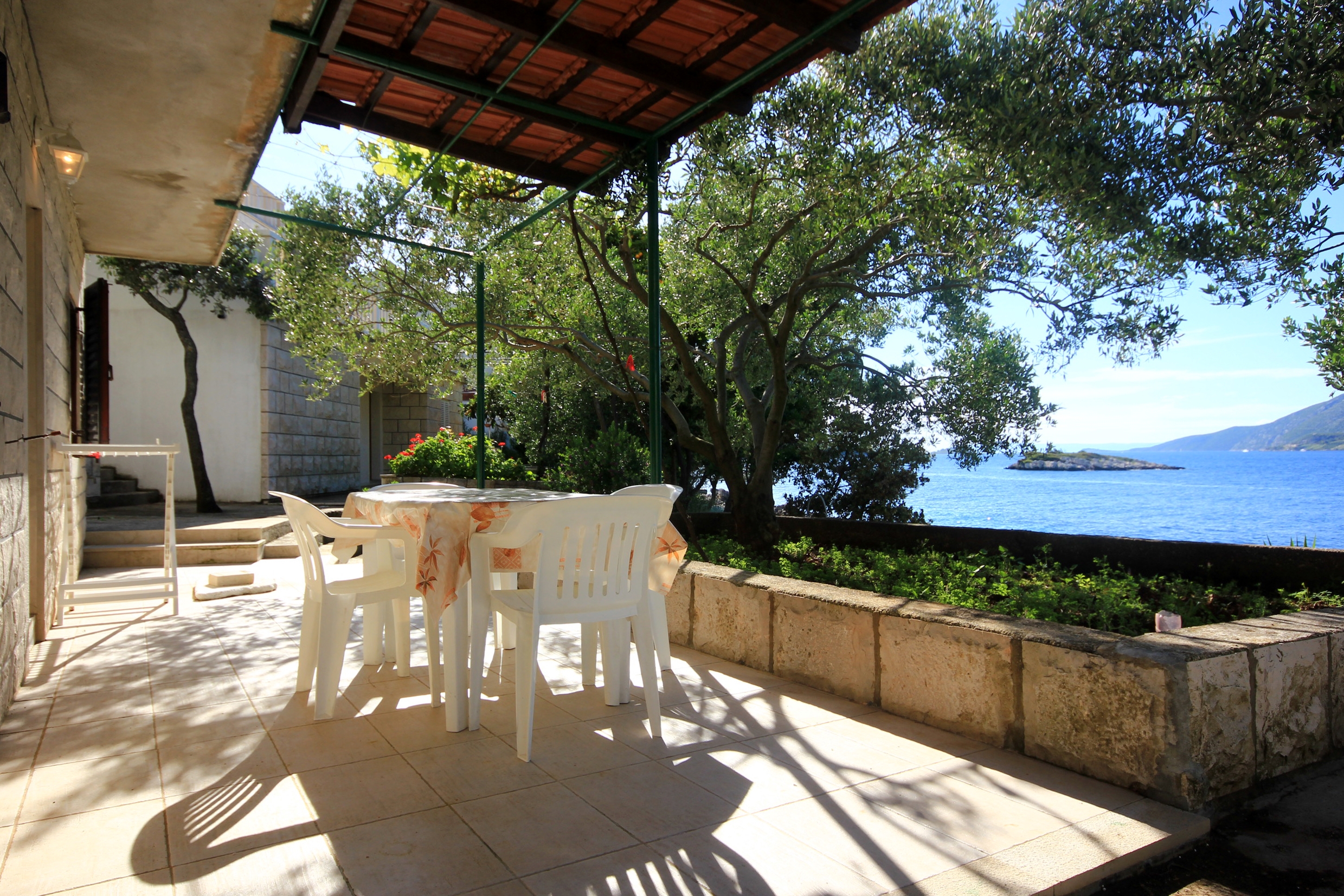 Two bedroom apartment near beach Tri Žala, Korčula  A-d