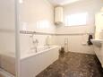 Ванная комната 1 Tri Žala, Ванная комната 1 в размещении типа apartment, WiFi.