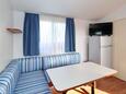 Blagovaonica Pašman, Blagovaonica u smještaju tipa apartment, dostupna klima i WiFi.
