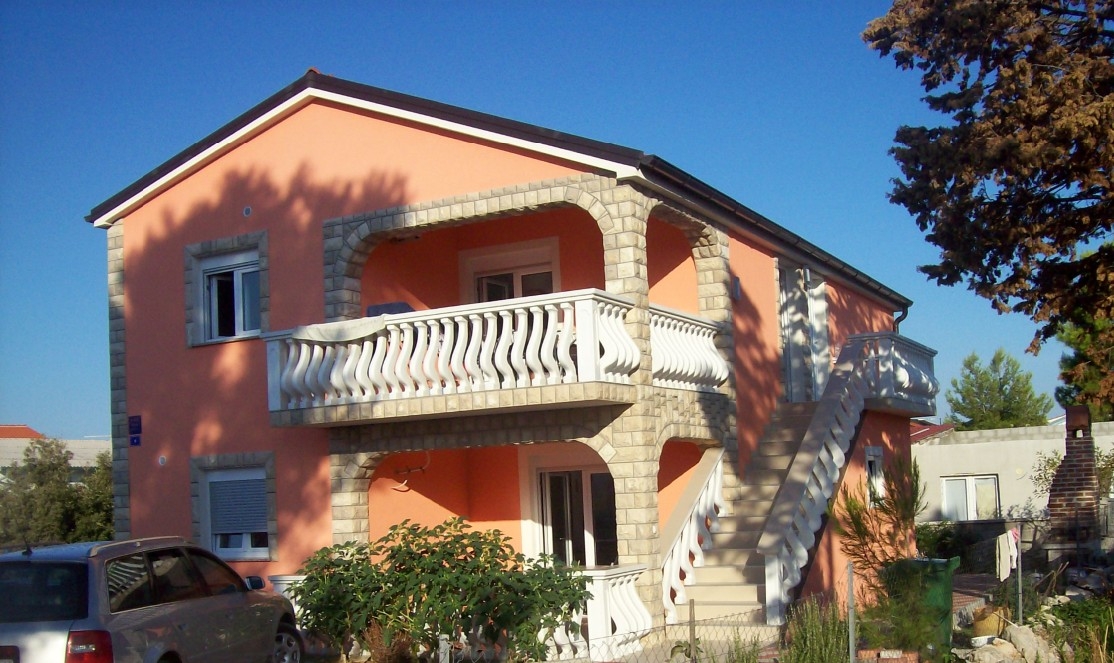 Jednosobni apartman s terasom Vir  A-a