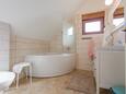 Ванная комната 3 Dujmić Selo, Ванная комната 3 в размещении типа house, Домашние животные допускаются и WiFi.