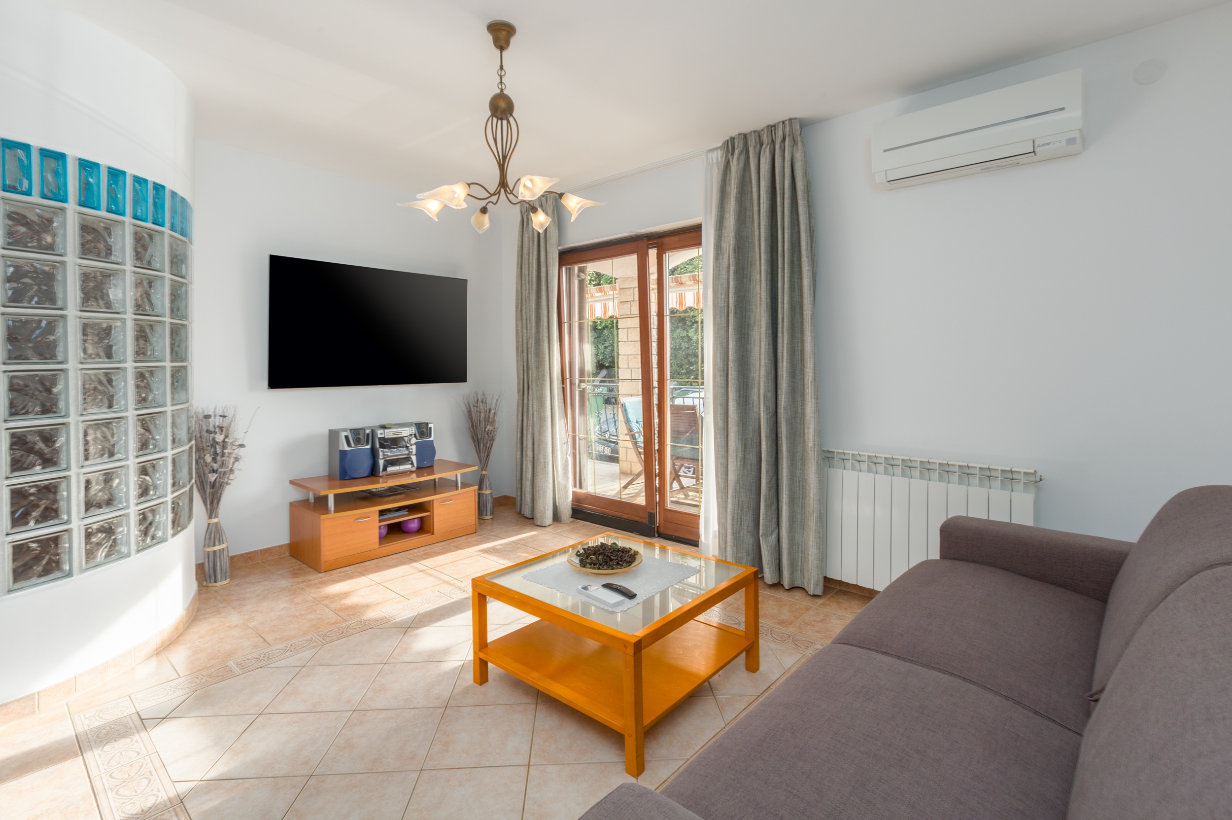 Two bedroom apartment with terrace Vrsar, Poreč (A-17473-b) Two bedroom apartment with terrace Vrsar, Poreč (A-17473-b)