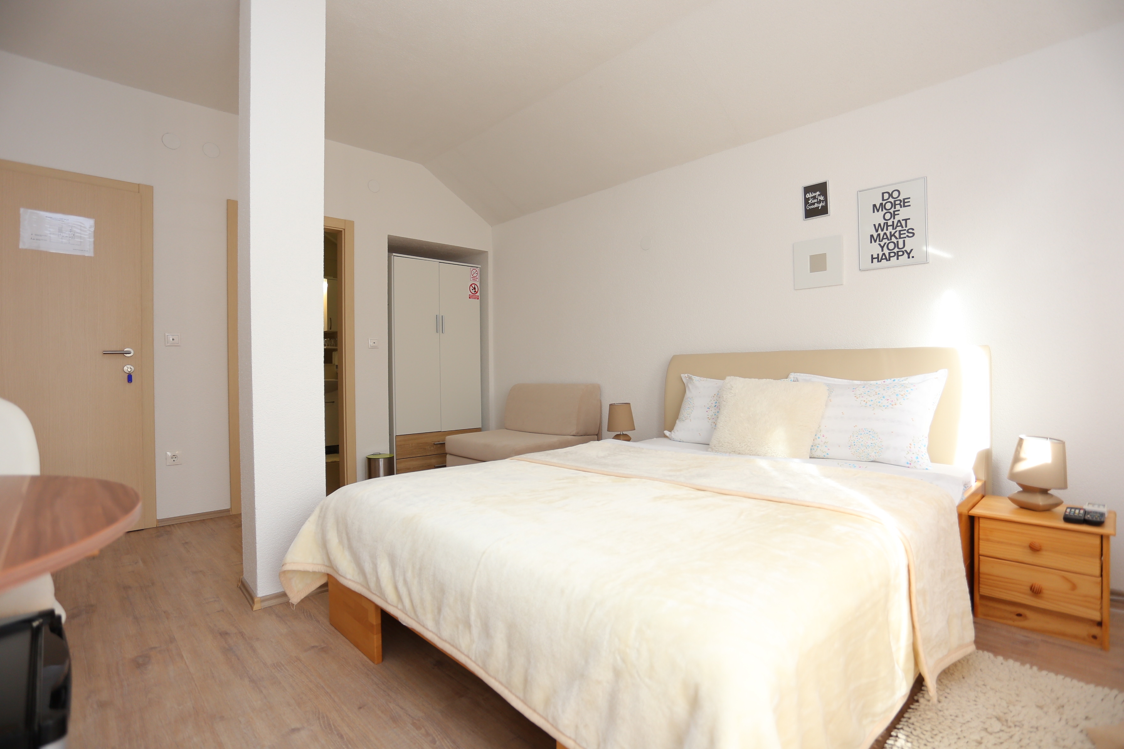 Room with air-conditioning Donje Taborište, Plitvice (S-17486-a) Room with air-conditioning Donje Taborište, Plitvice (S-17486-a)