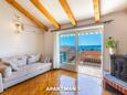 Living room Crikvenica, Living room in the apartment, air condition available and WiFi.