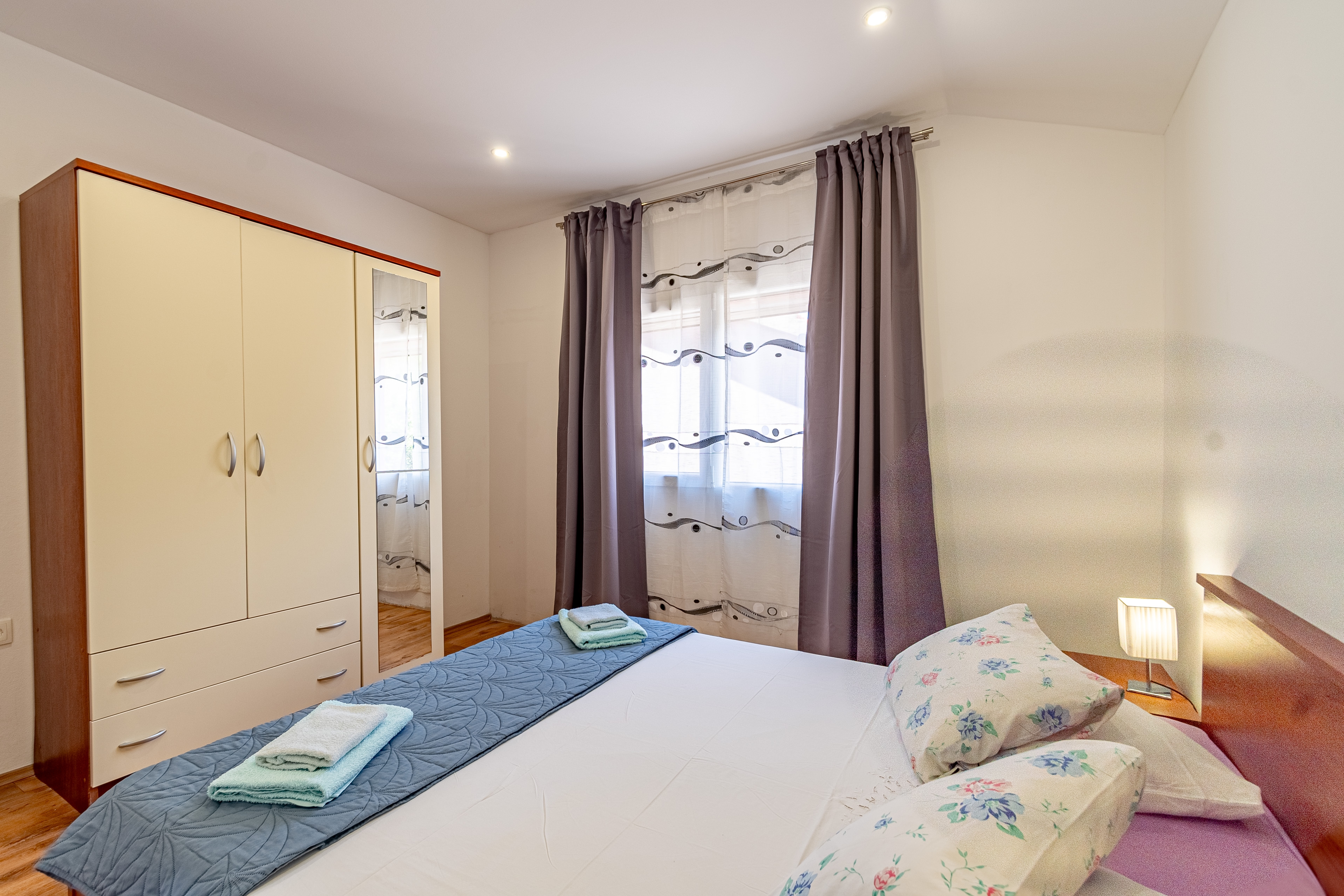 Two bedroom apartment near beach Prižba, Korčula  A-a