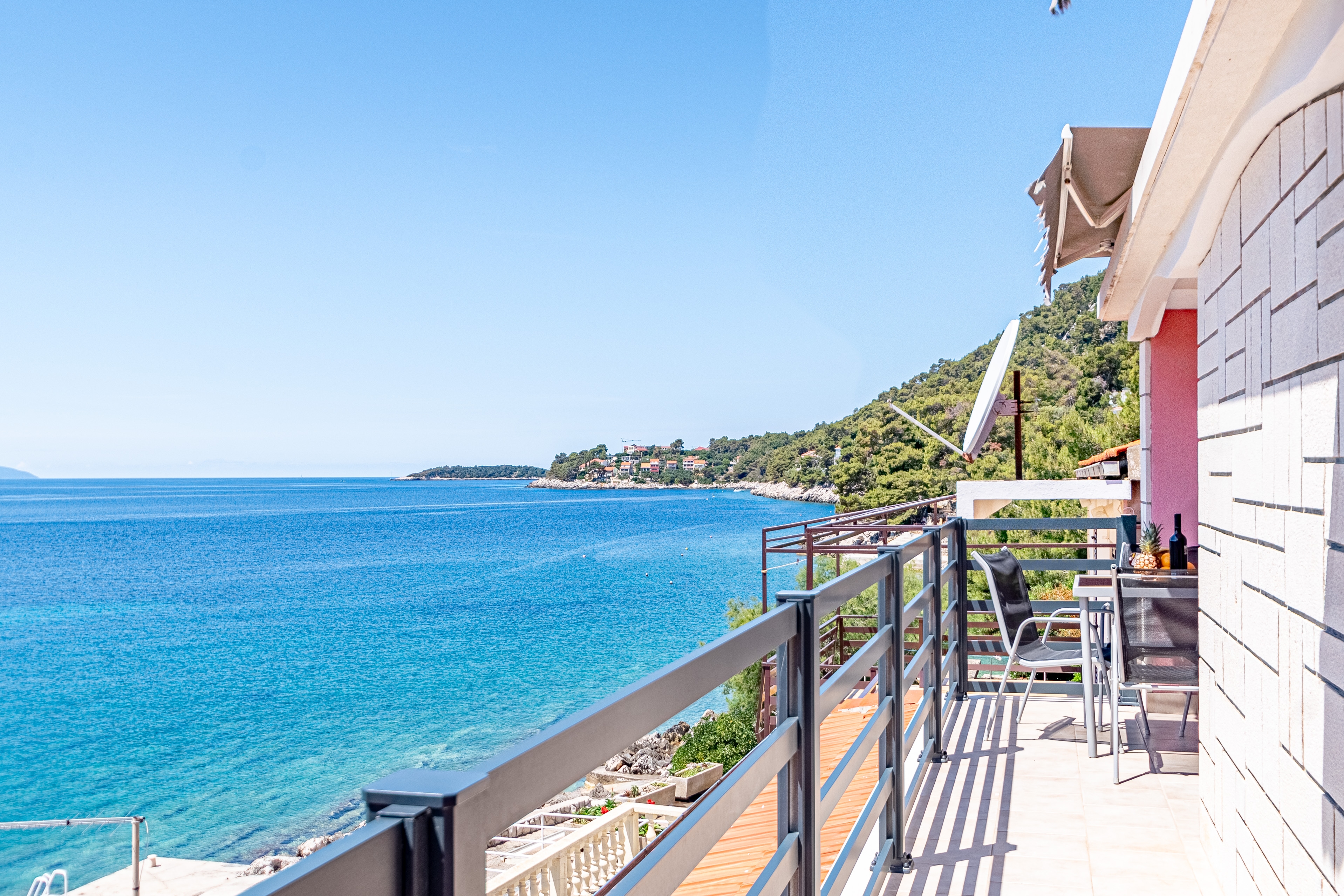 Two bedroom apartment near beach Prižba, Korčula  A-a