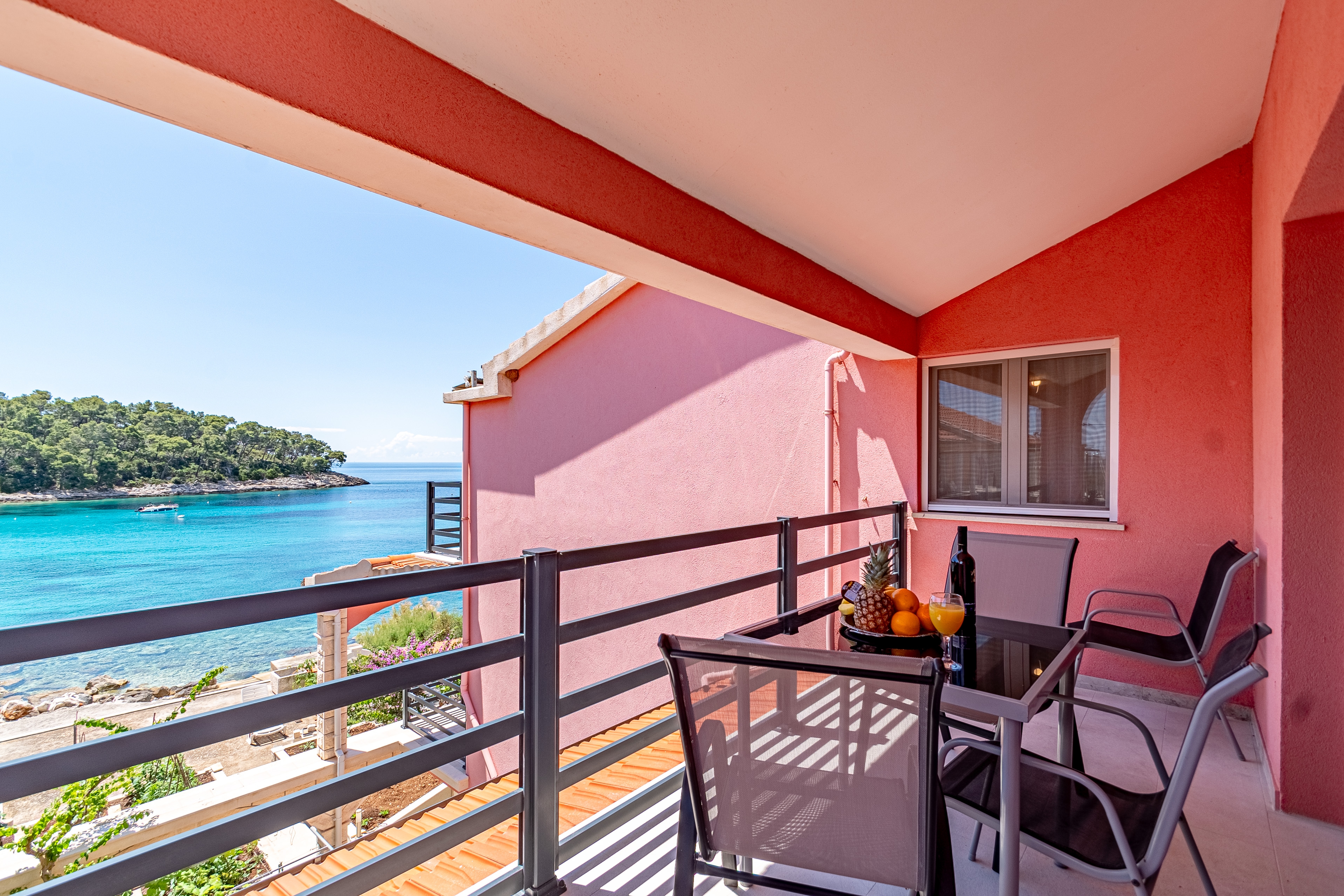 Two bedroom apartment near beach Prižba, Korčula  A-b
