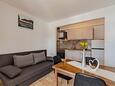 Prižba, Столовая в размещении типа apartment, WiFi.