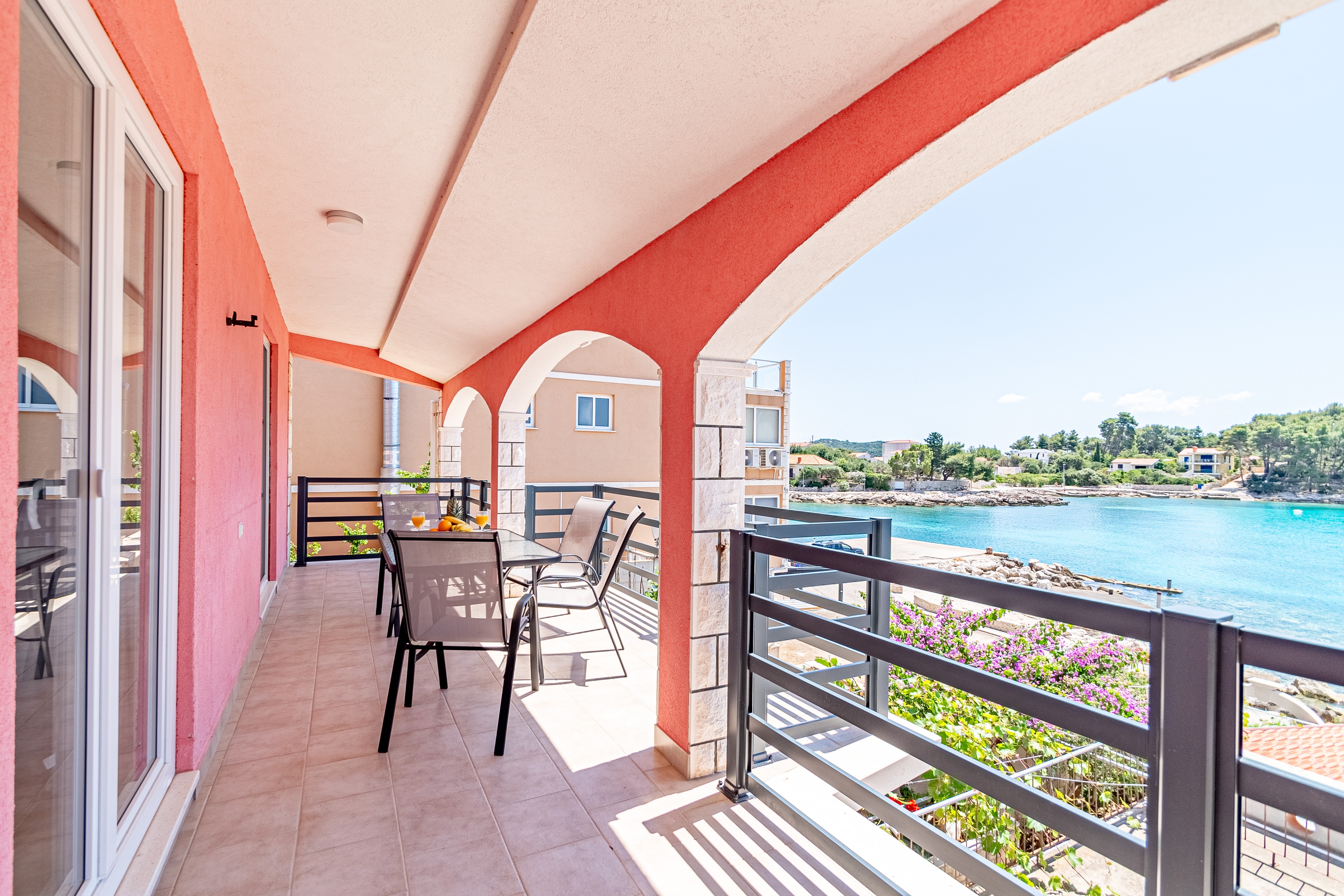 Two bedroom apartment near beach Prižba, Korčula  A-c