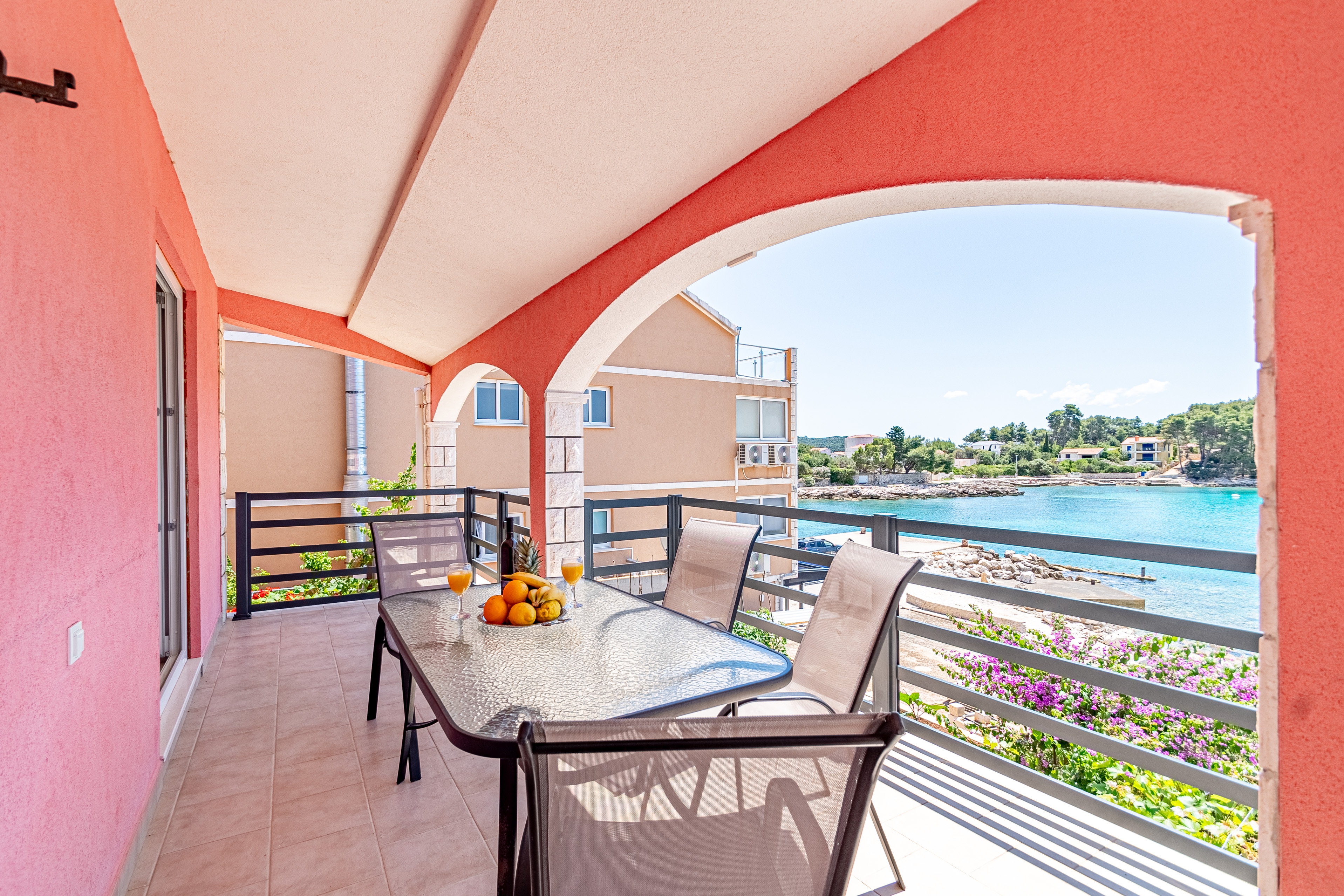 Two bedroom apartment near beach Prižba, Korčula  A-c
