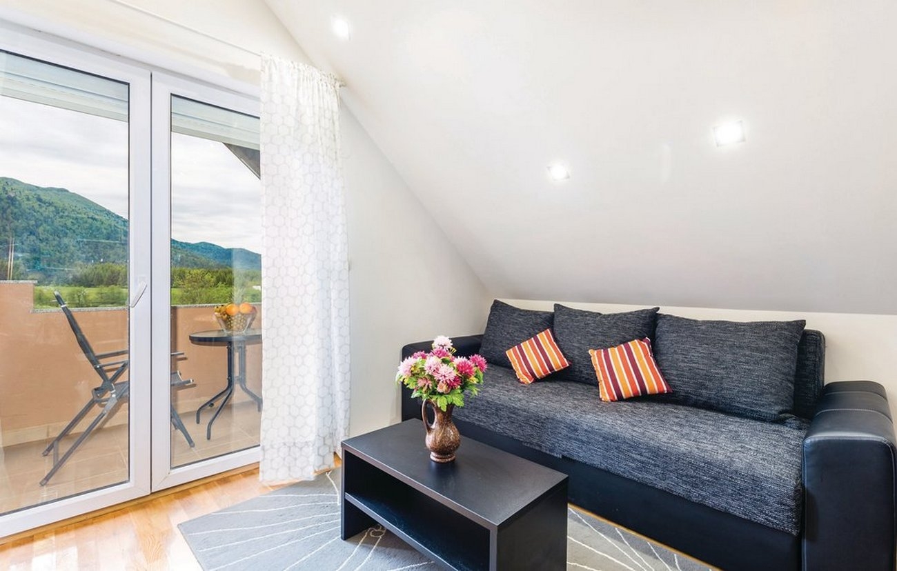 Two bedroom apartment with balcony Jasenak, Gorski kotar (A-17501-a) Two bedroom apartment with balcony Jasenak, Gorski kotar (A-17501-a)