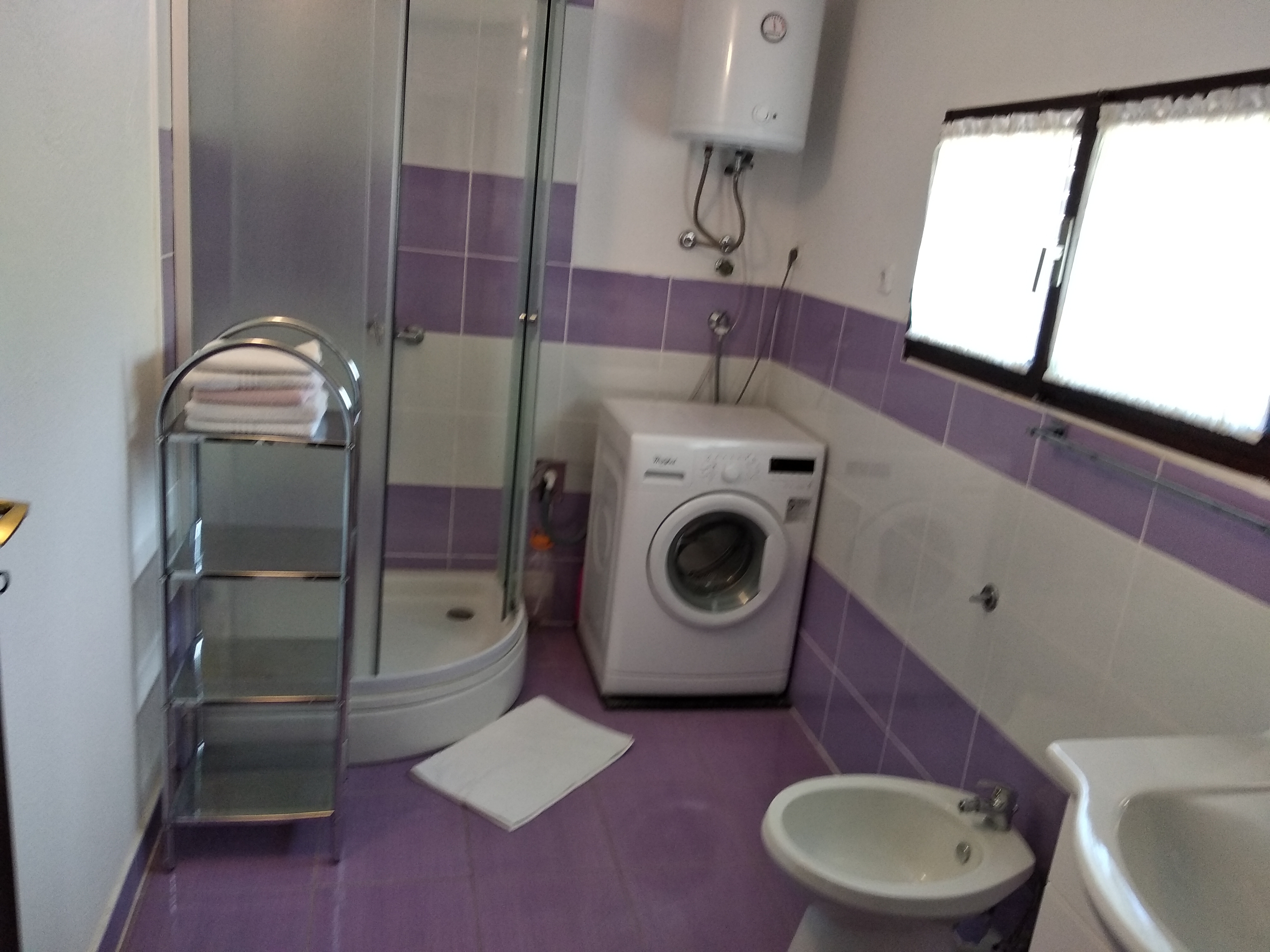 Three bedroom house with terrace and sea view Mali Iž, Iž  K