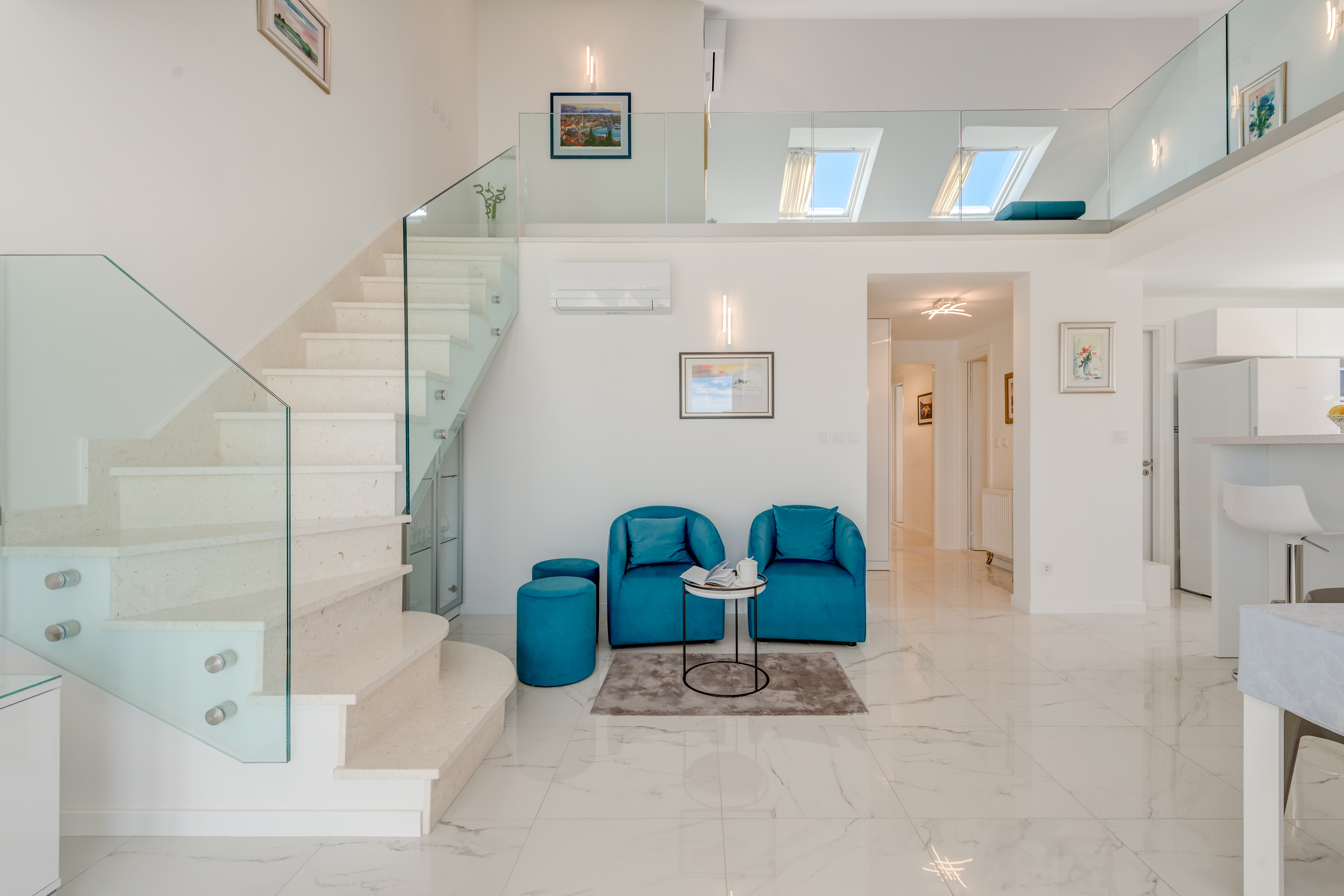 Three bedroom apartment with balcony and sea view Split  A-a