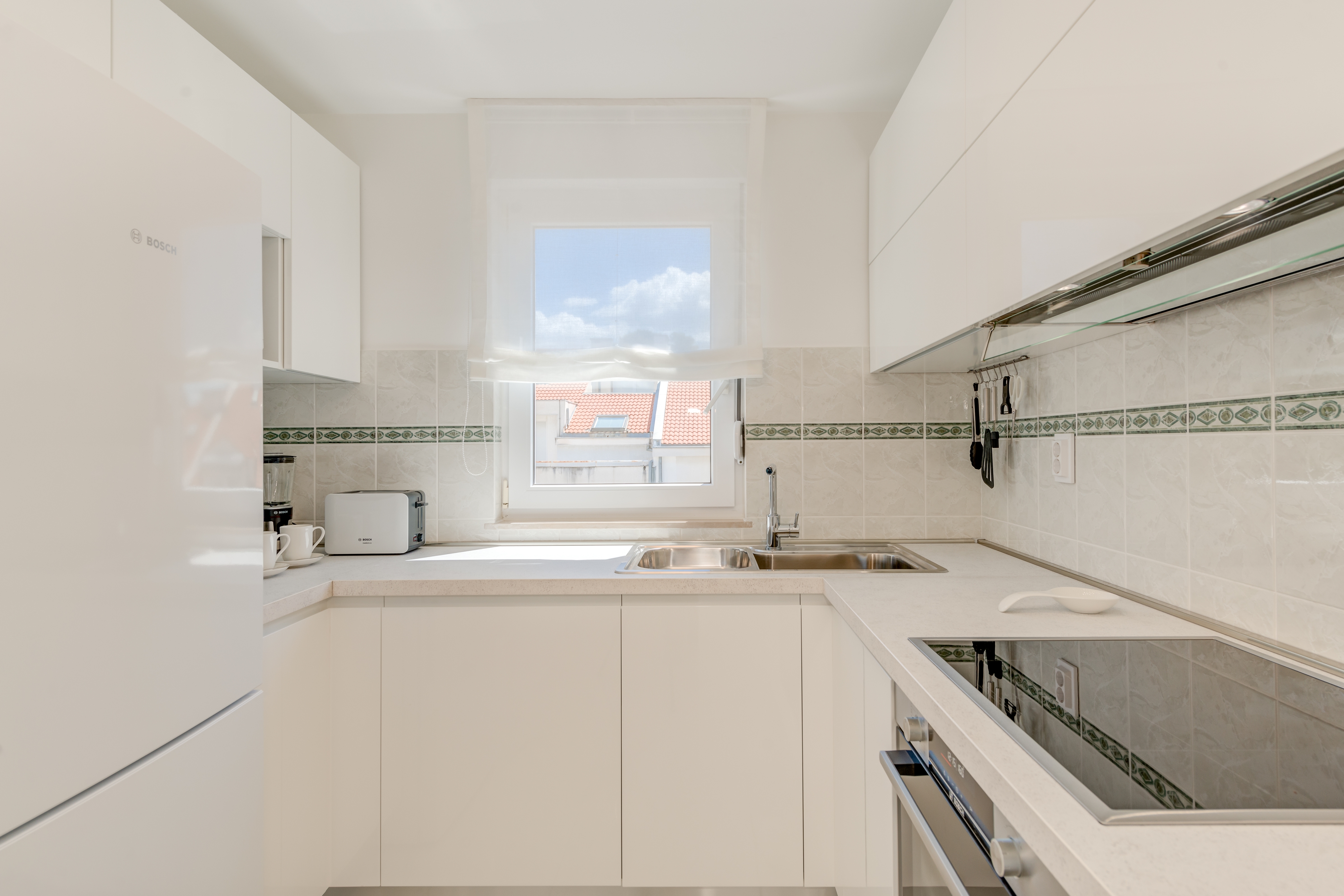 Three bedroom apartment with balcony and sea view Split  A-a