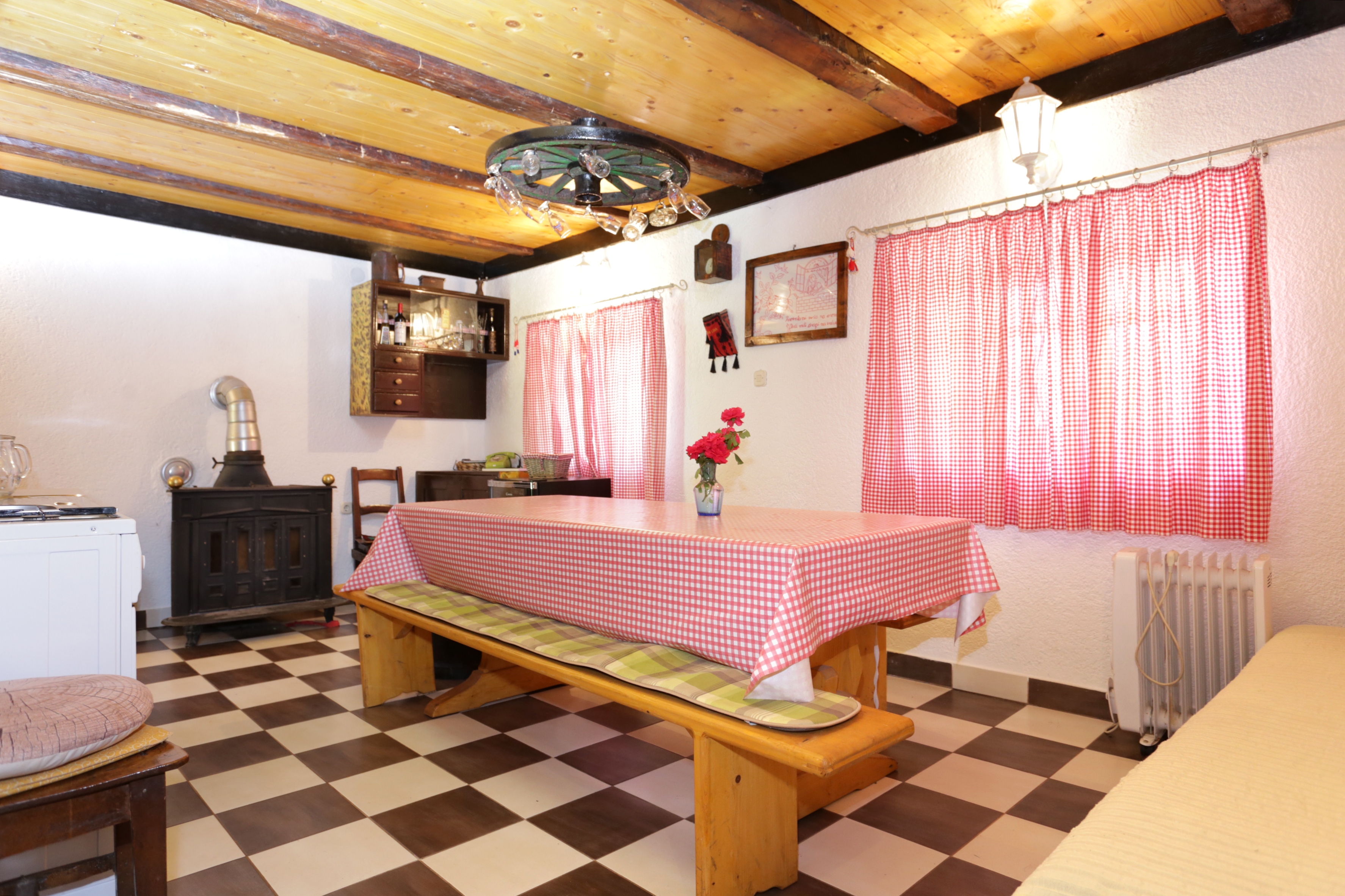 Two bedroom apartment (pet friendly) Perušić, Velebit  A-a