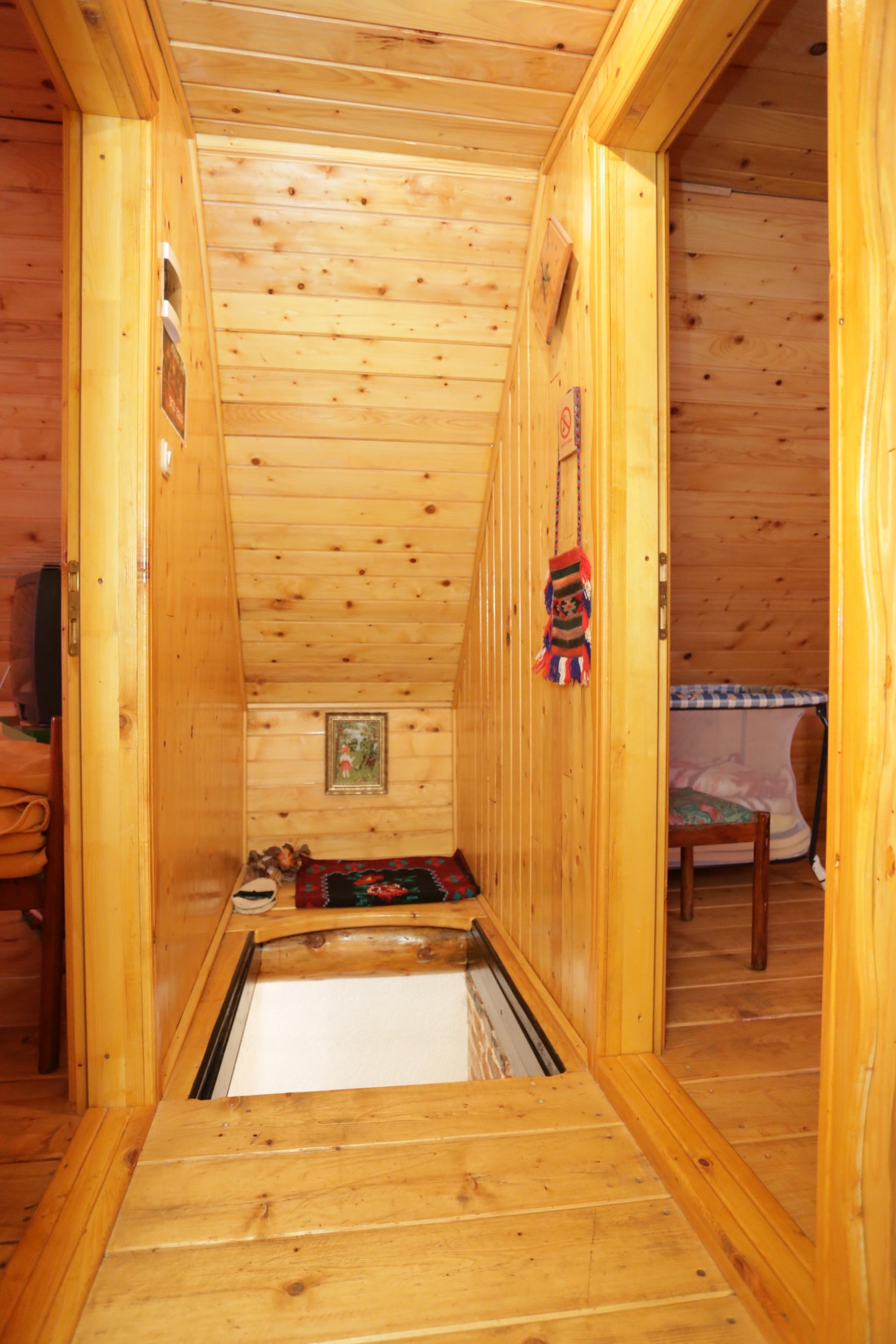 Two bedroom apartment (pet friendly) Perušić, Velebit  A-a