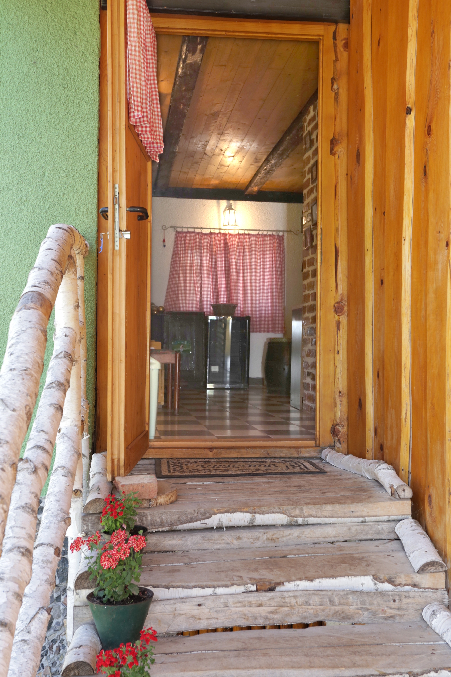 Two bedroom apartment (pet friendly) Perušić, Velebit  A-a