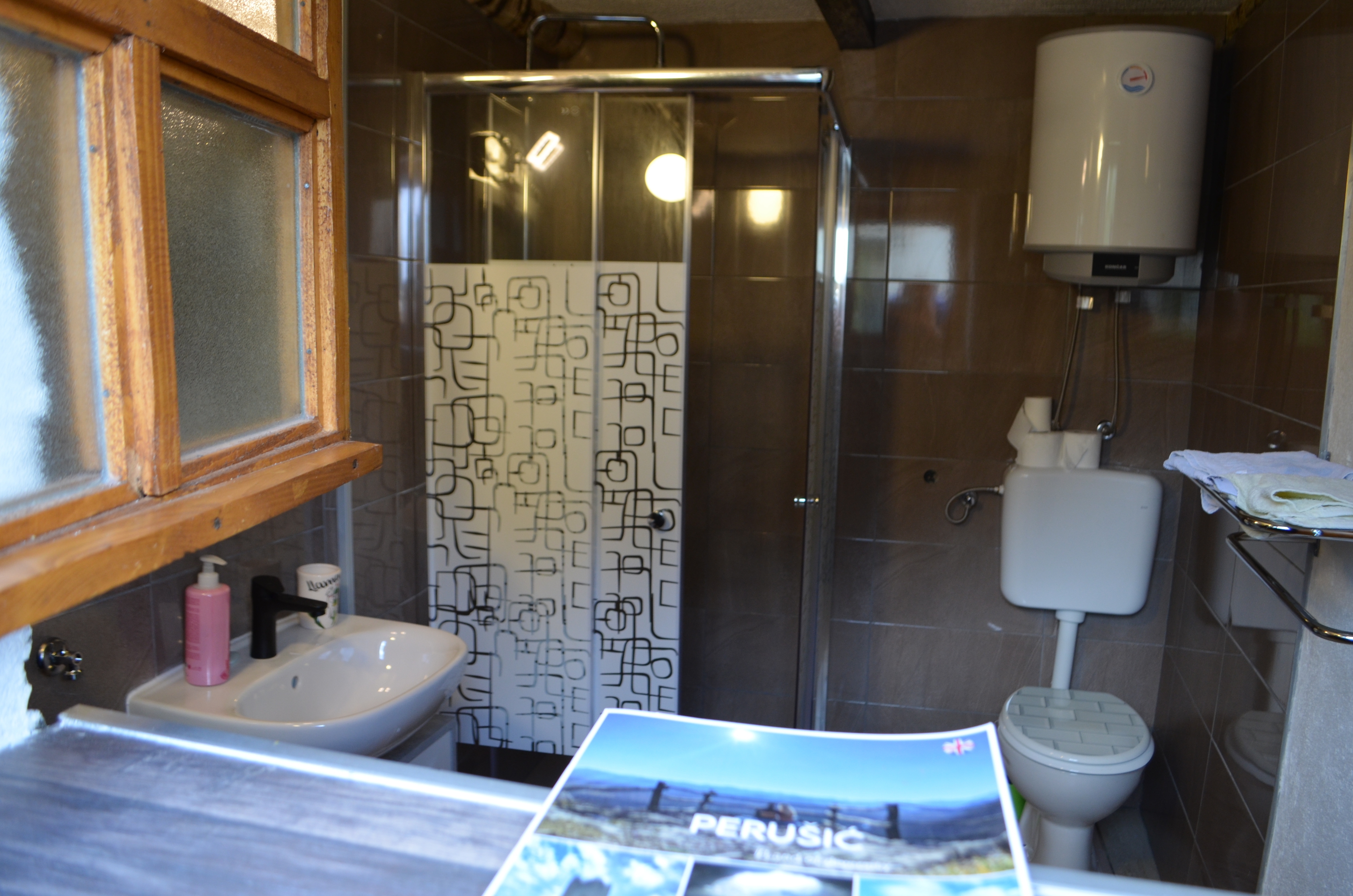 One bedroom apartment with terrace Perušić, Velebit  A-c