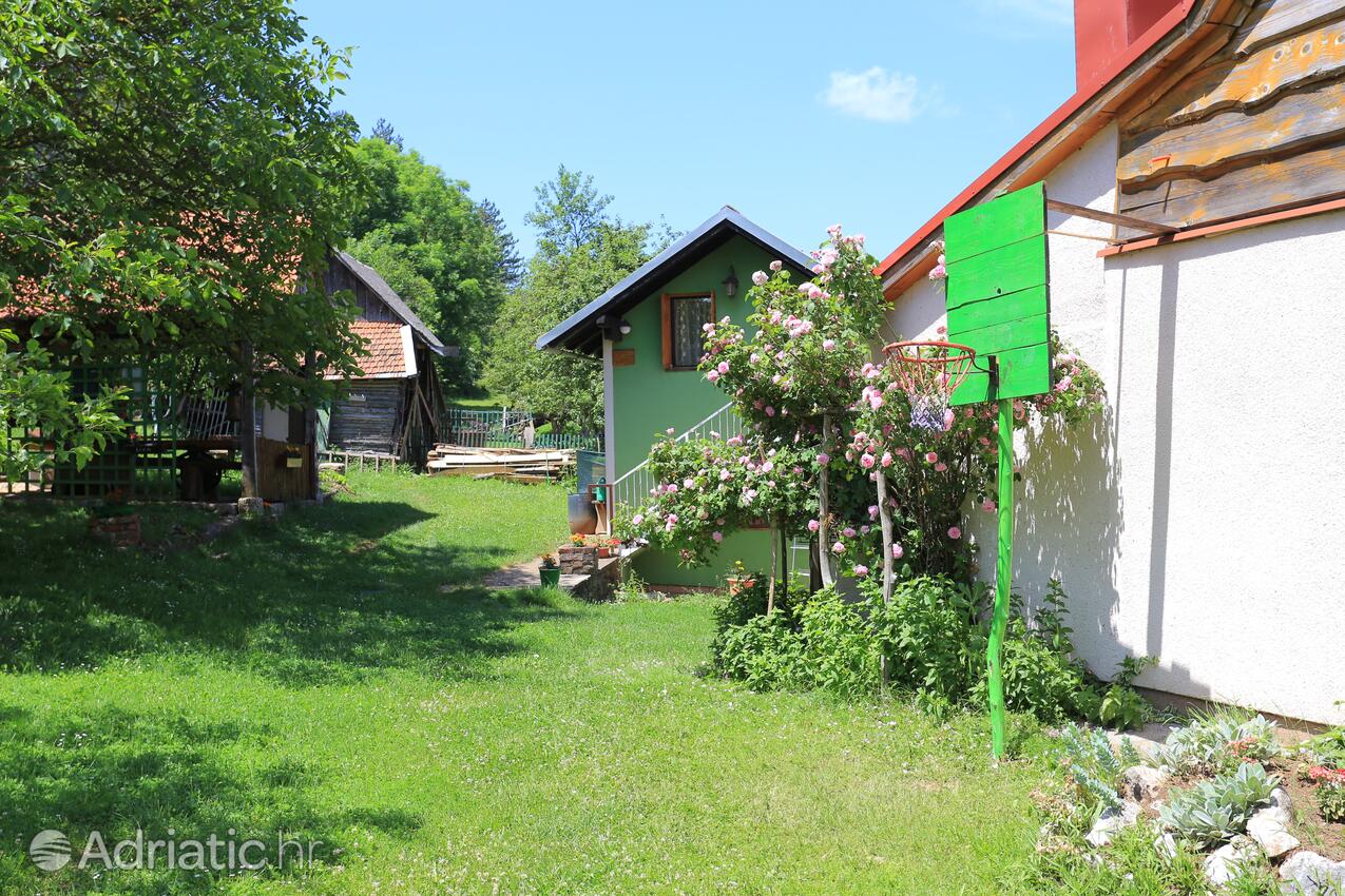 dvoupokojovy apartman domaci mazlicci povoleni perusic velebit a 17540 a ubytovani velebit adriatic hr