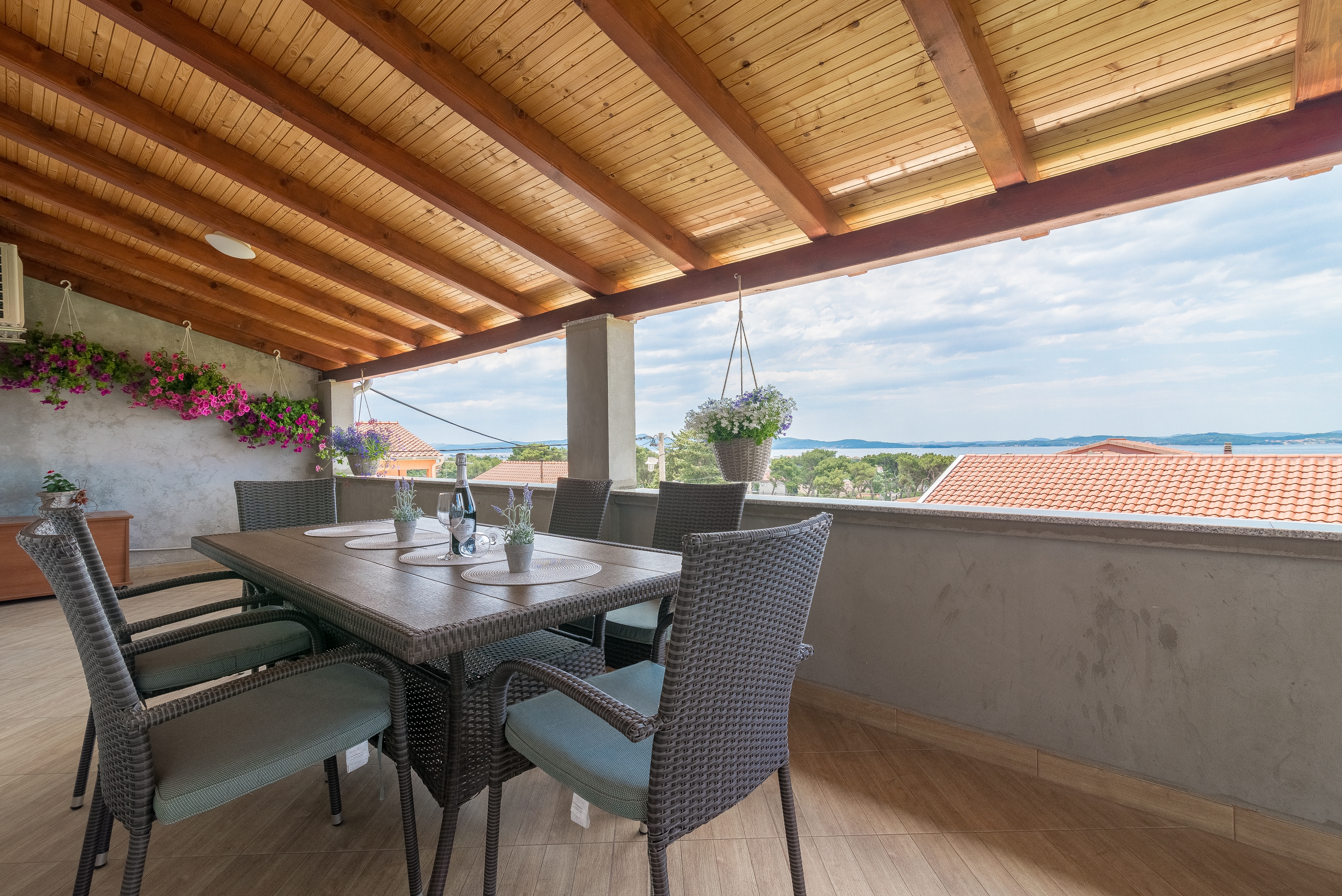 Two bedroom apartment with terrace and sea view Bibinje, Zadar  A-a