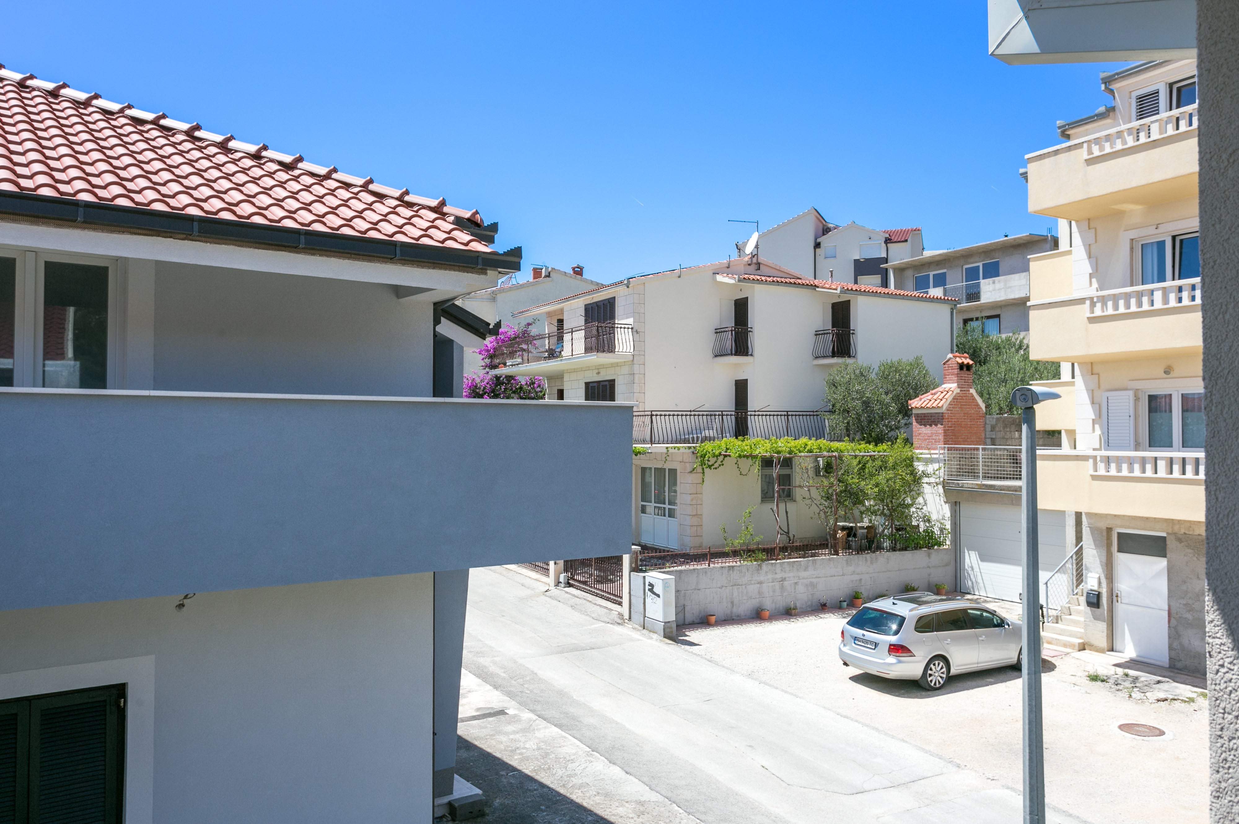 Three bedroom apartment with balcony Podstrana, Split  A-a