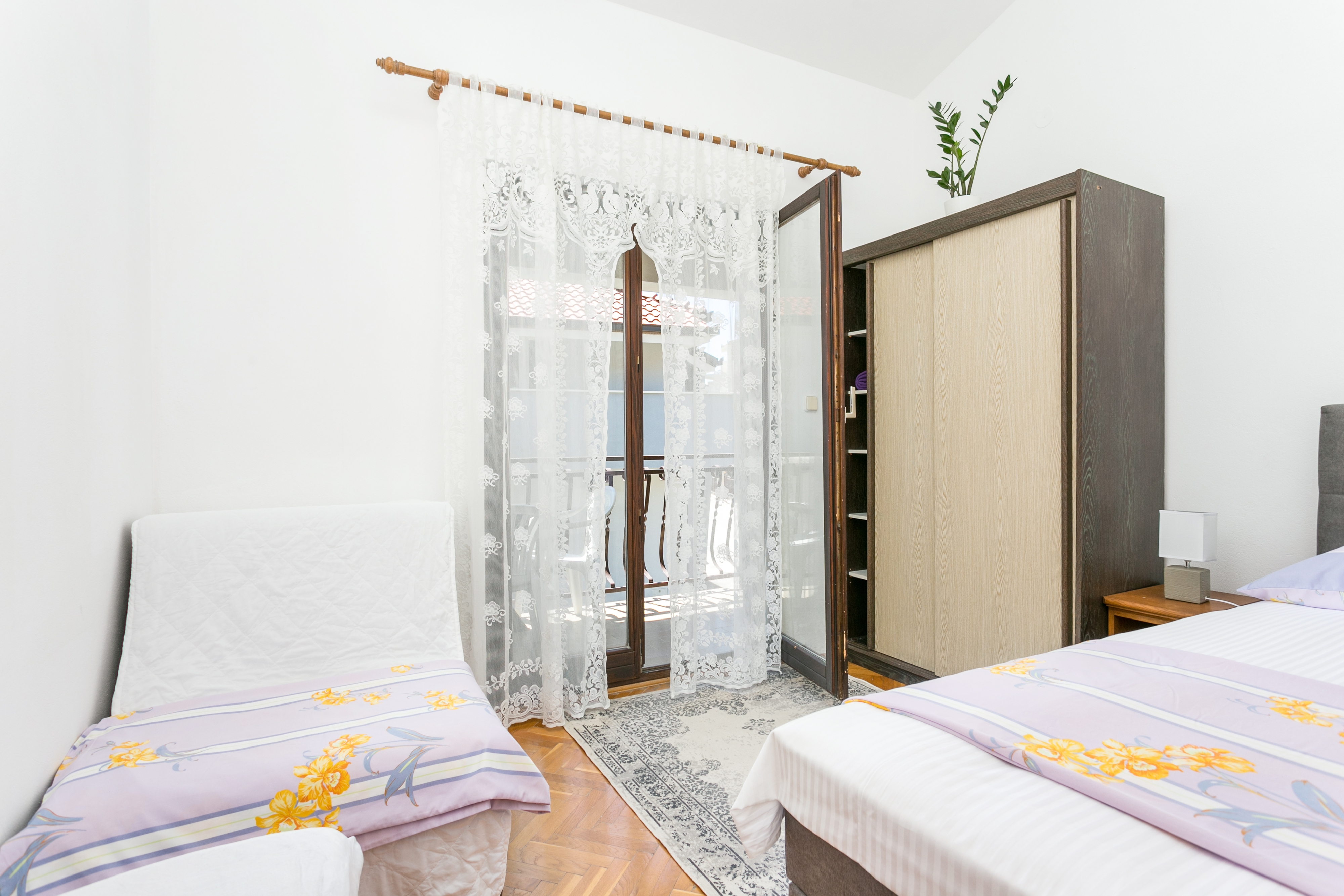 Three bedroom apartment with balcony Podstrana, Split  A-a