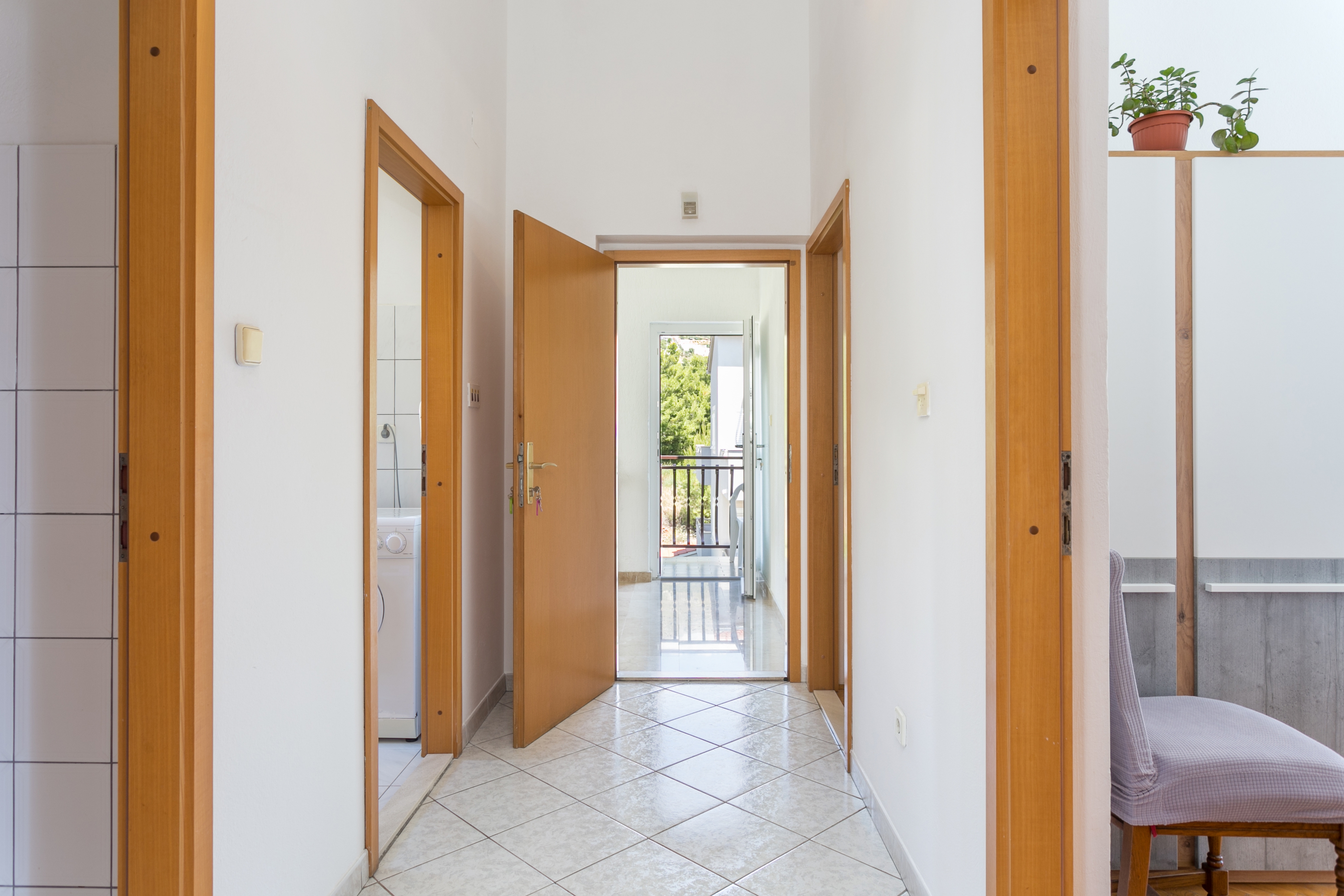 Three bedroom apartment with balcony Podstrana, Split  A-a