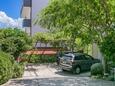 Parkiralište Podstrana, Split, Parkiralište 17586 - Apartmani sa šljunčanom plažom.