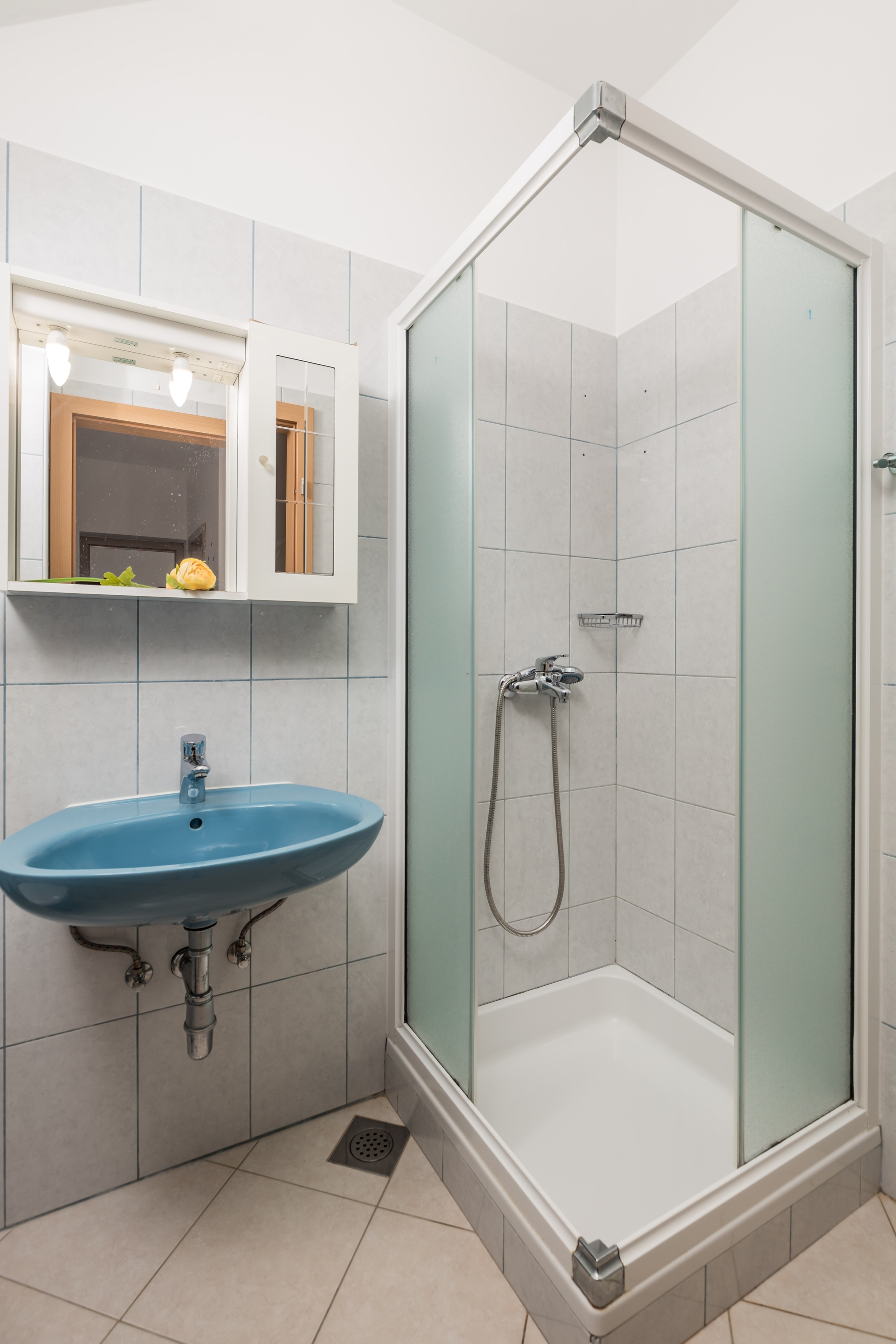 Two bedroom apartment with terrace Kraljevica  A-a
