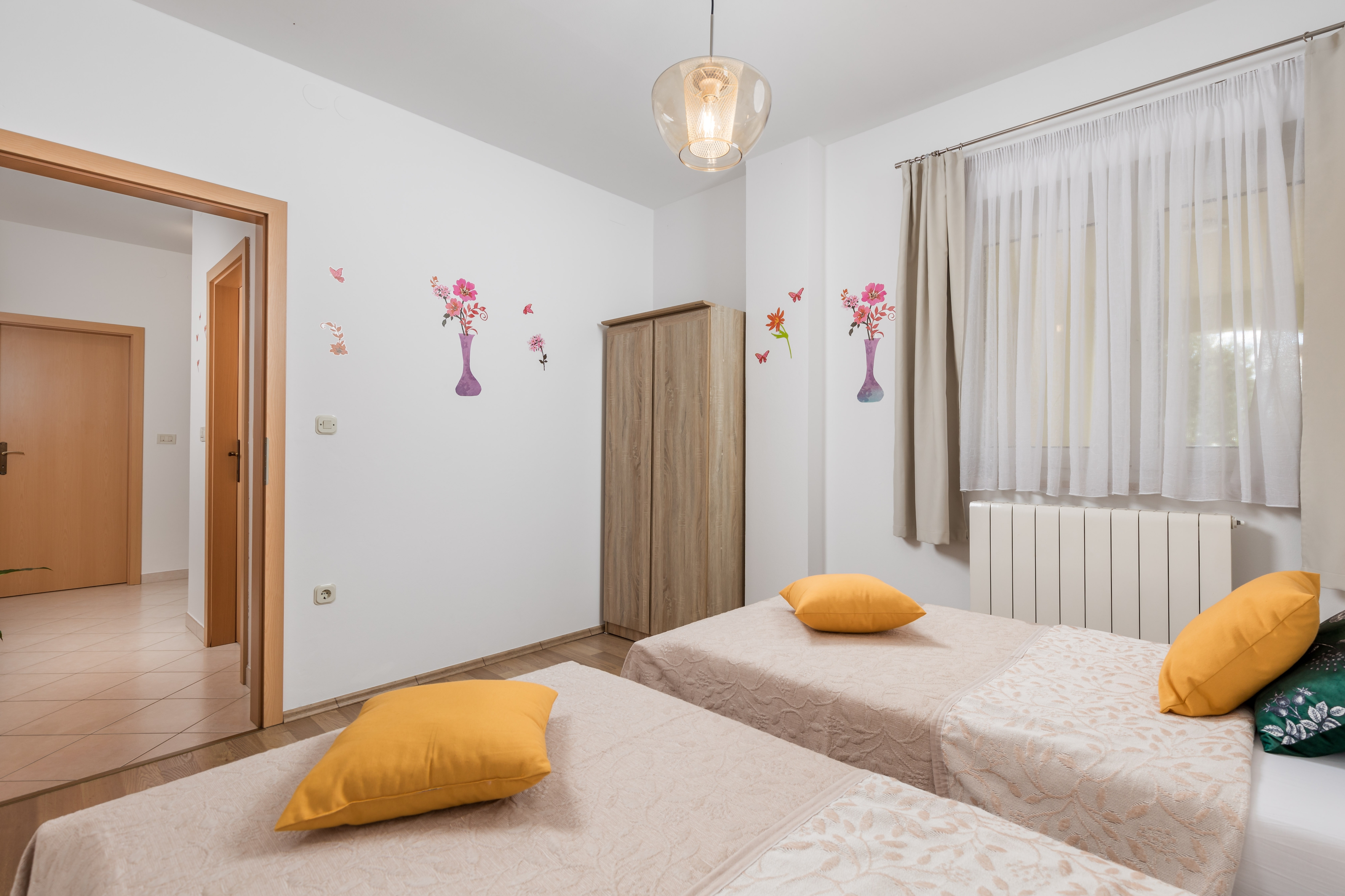Two bedroom apartment with terrace Kraljevica  A-a