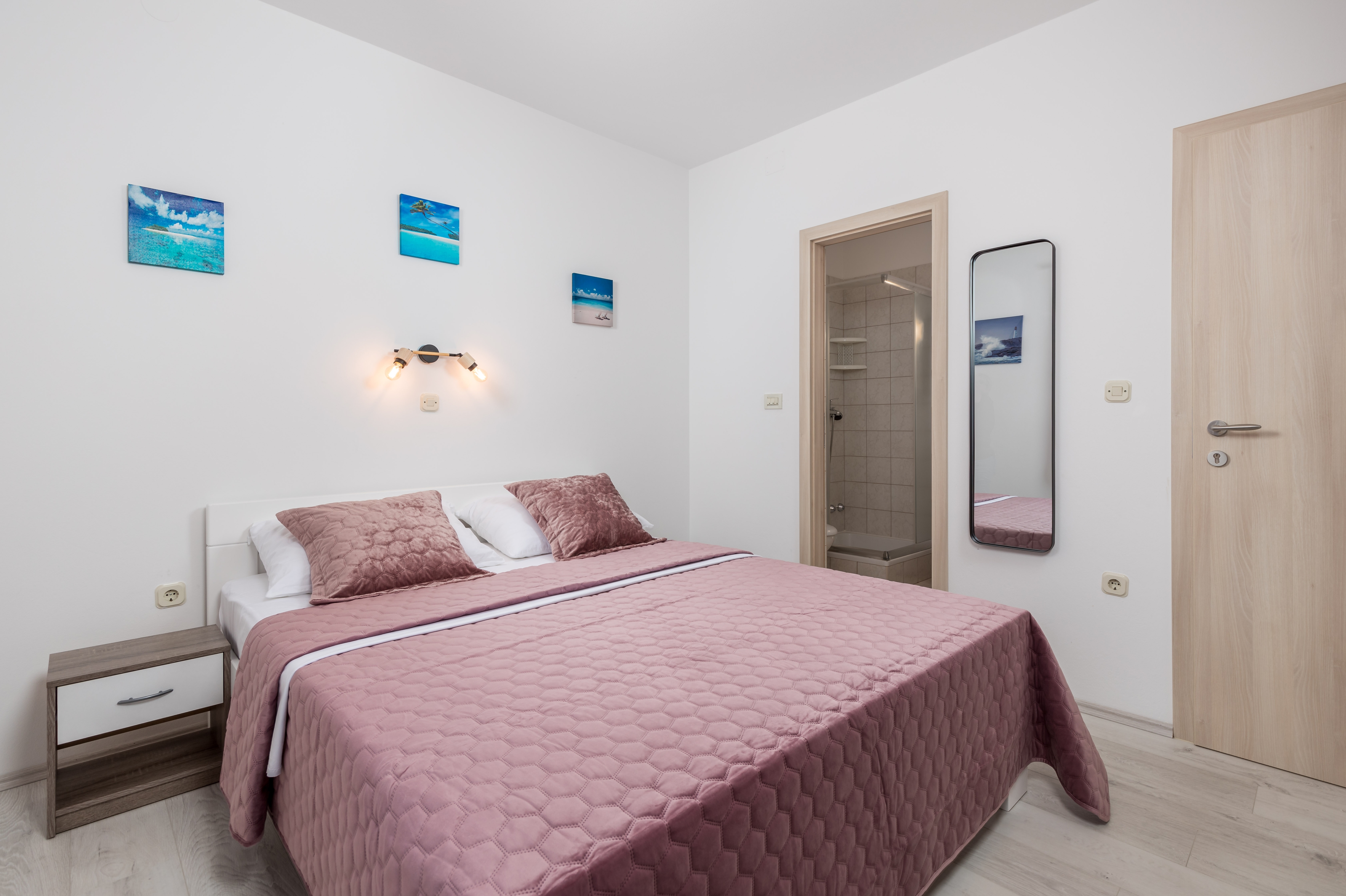 Soba Kraljevica  S-a