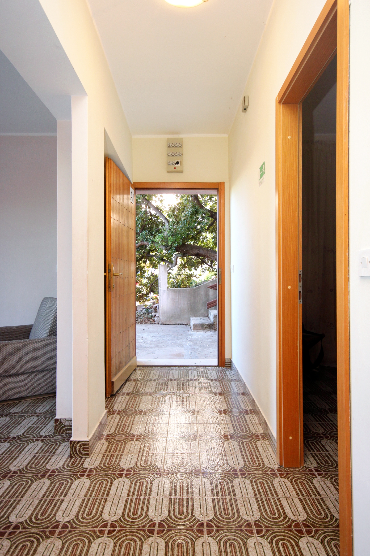 Two bedroom apartment near beach Prižba, Korčula  A-a