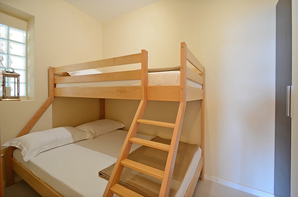 Three bedroom apartment near beach Prižba, Korčula  A-b