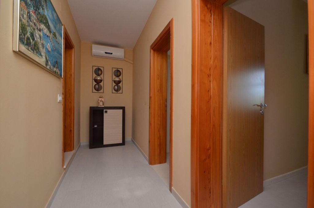 Three bedroom apartment near beach Prižba, Korčula  A-b