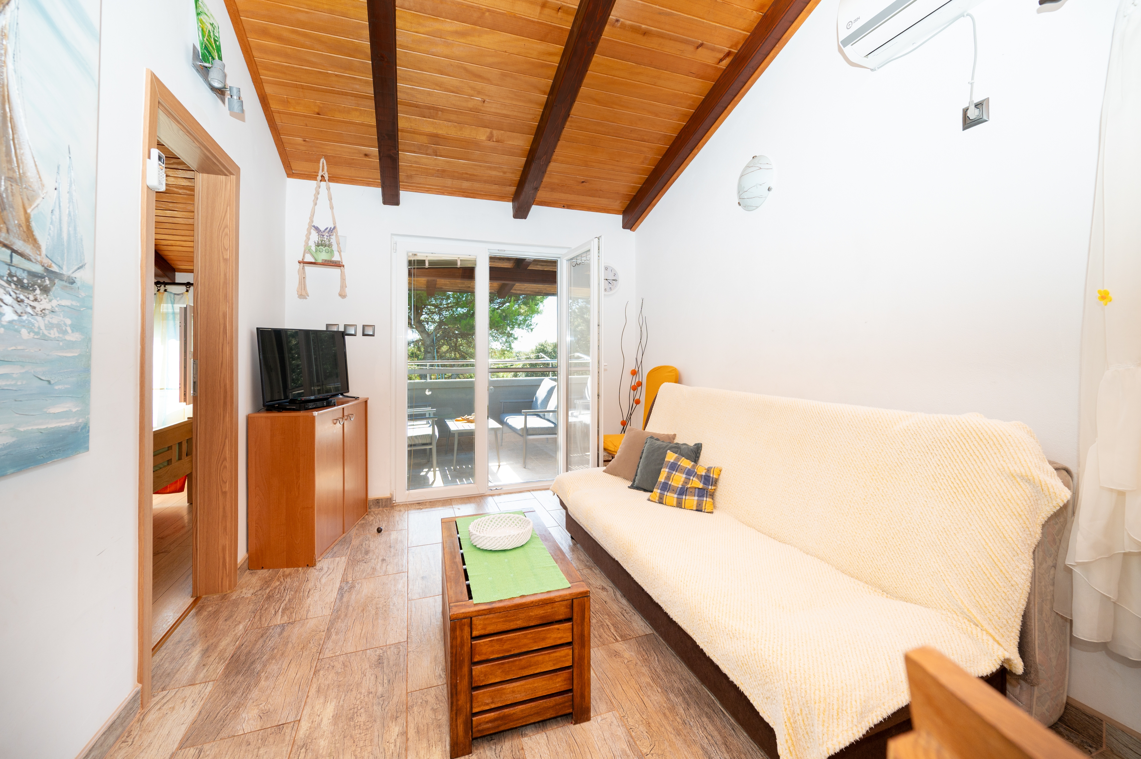 One bedroom apartment with terrace Silba (A-17603-b)