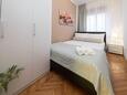 Spavaća soba 3 Dramalj, Spavaća soba 3 u smještaju tipa apartment, WiFi.
