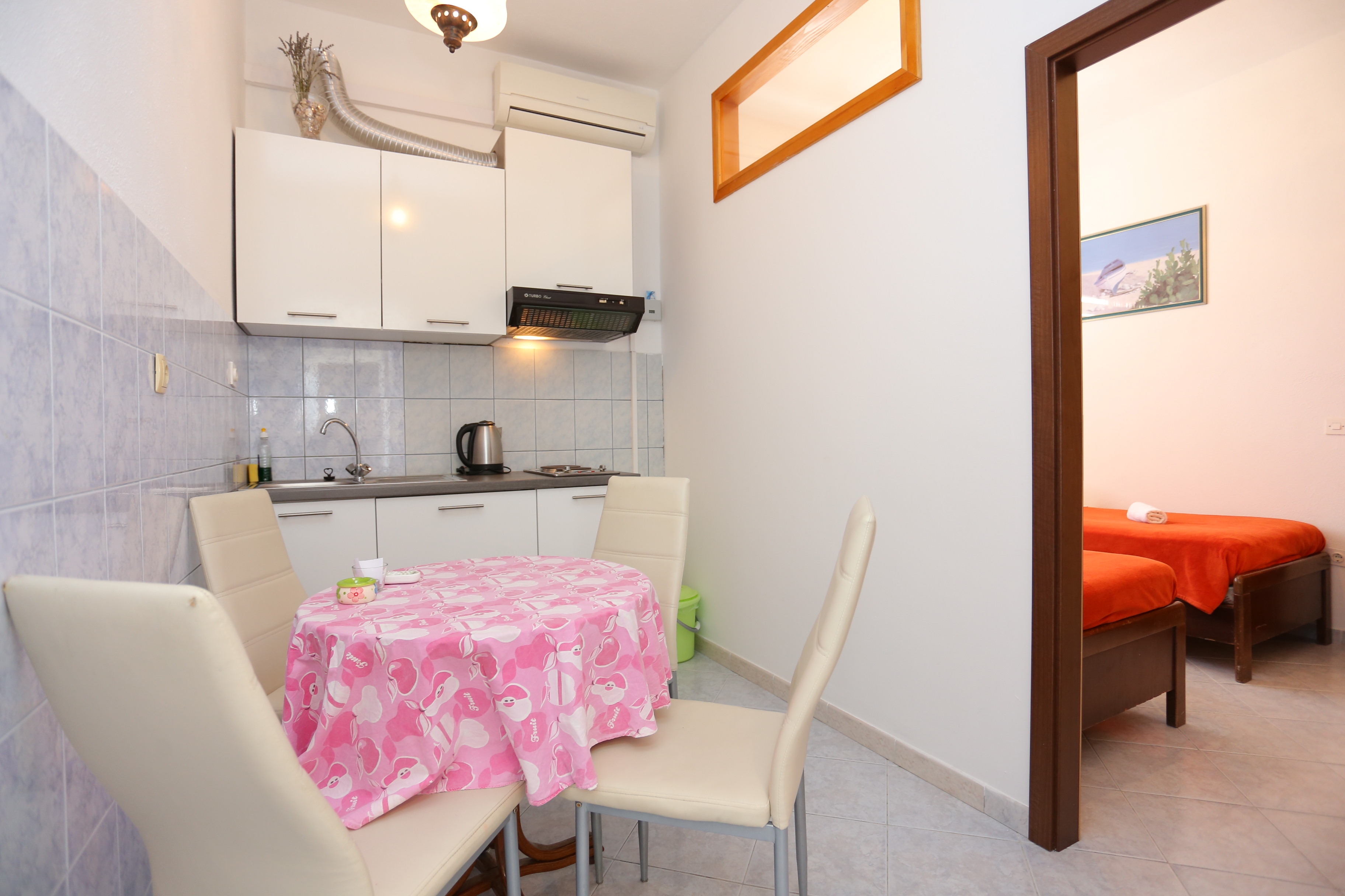 Two bedroom apartment with terrace and sea view Lokva Rogoznica (Omiš) (A-17645-a) Two bedroom apartment with terrace and sea view Lokva Rogoznica (Omiš) (A-17645-a)